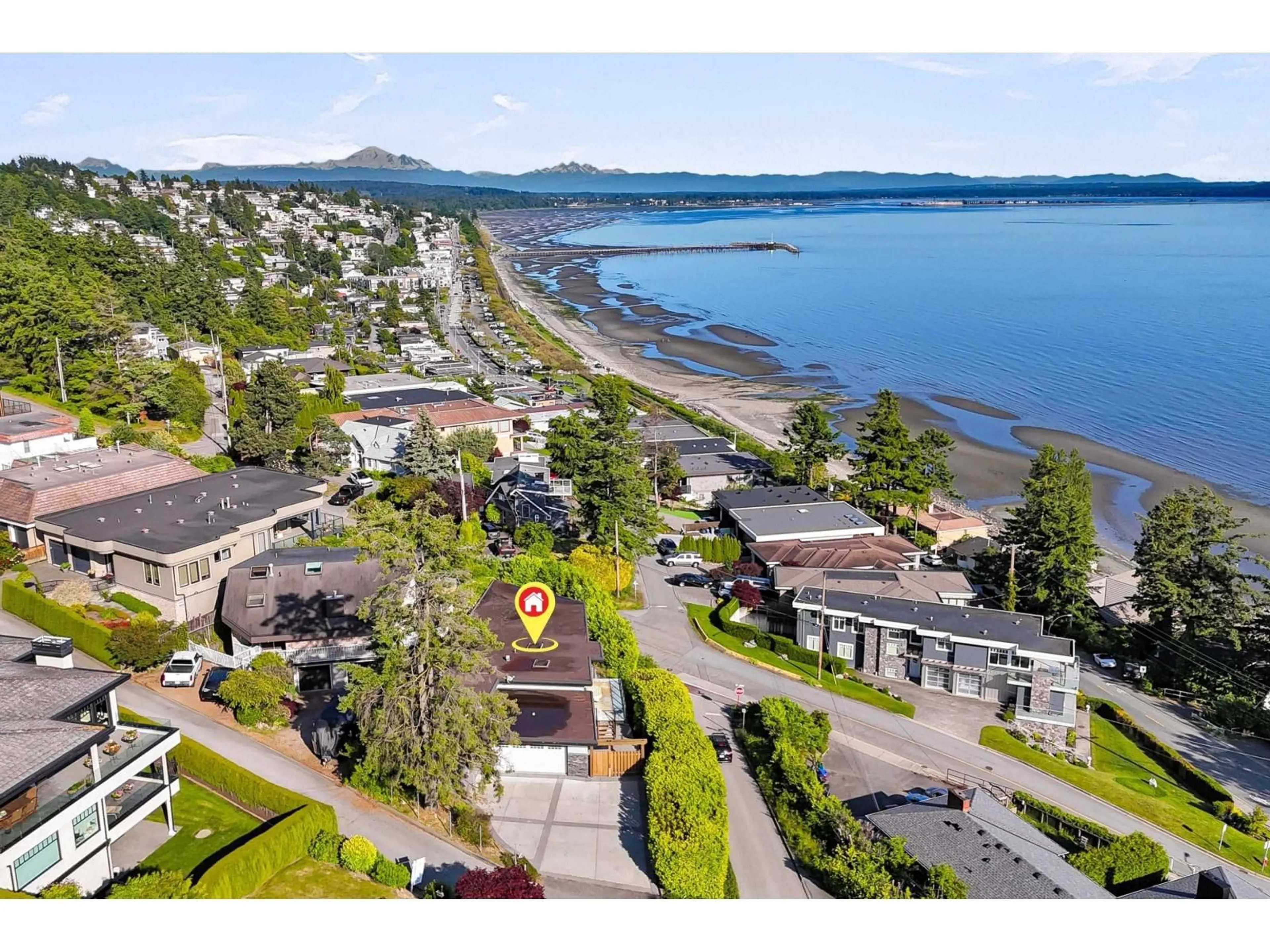 A pic from outside/outdoor area/front of a property/back of a property/a pic from drone, water/lake/river/ocean view for 14424 SUNSET, White Rock British Columbia V2Y0M2