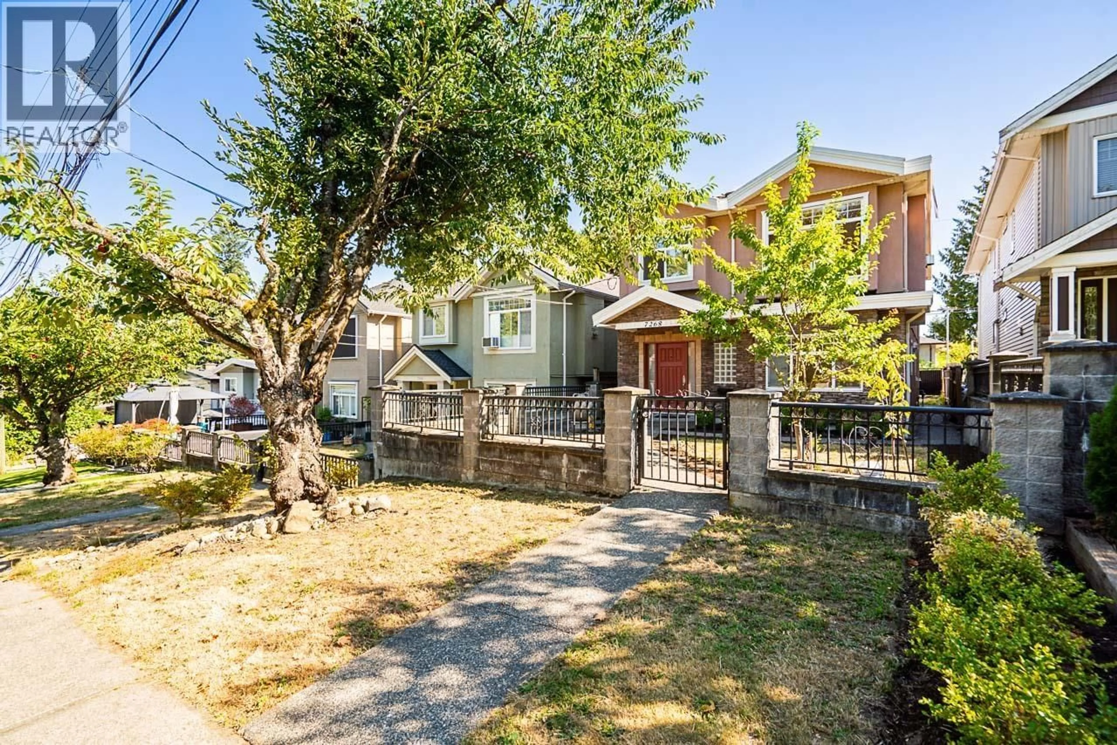 A pic from outside/outdoor area/front of a property/back of a property/a pic from drone, street for 7268 1ST STREET, Burnaby British Columbia V3N3S6