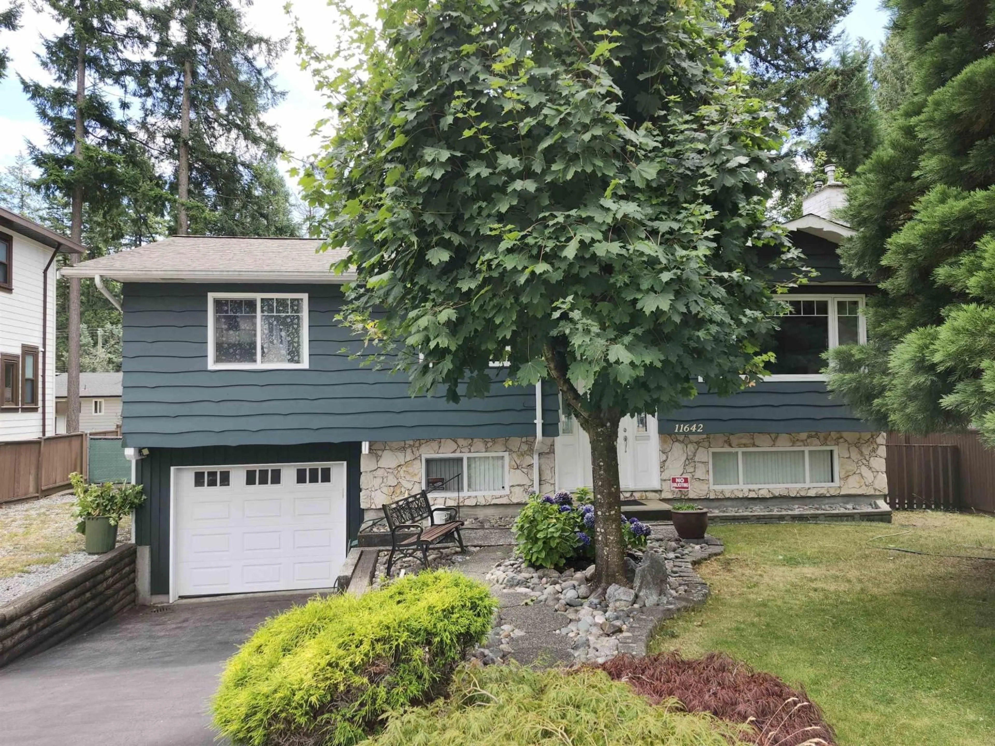 Home with vinyl exterior material, street for 11642 64A, Delta British Columbia V4E2C6
