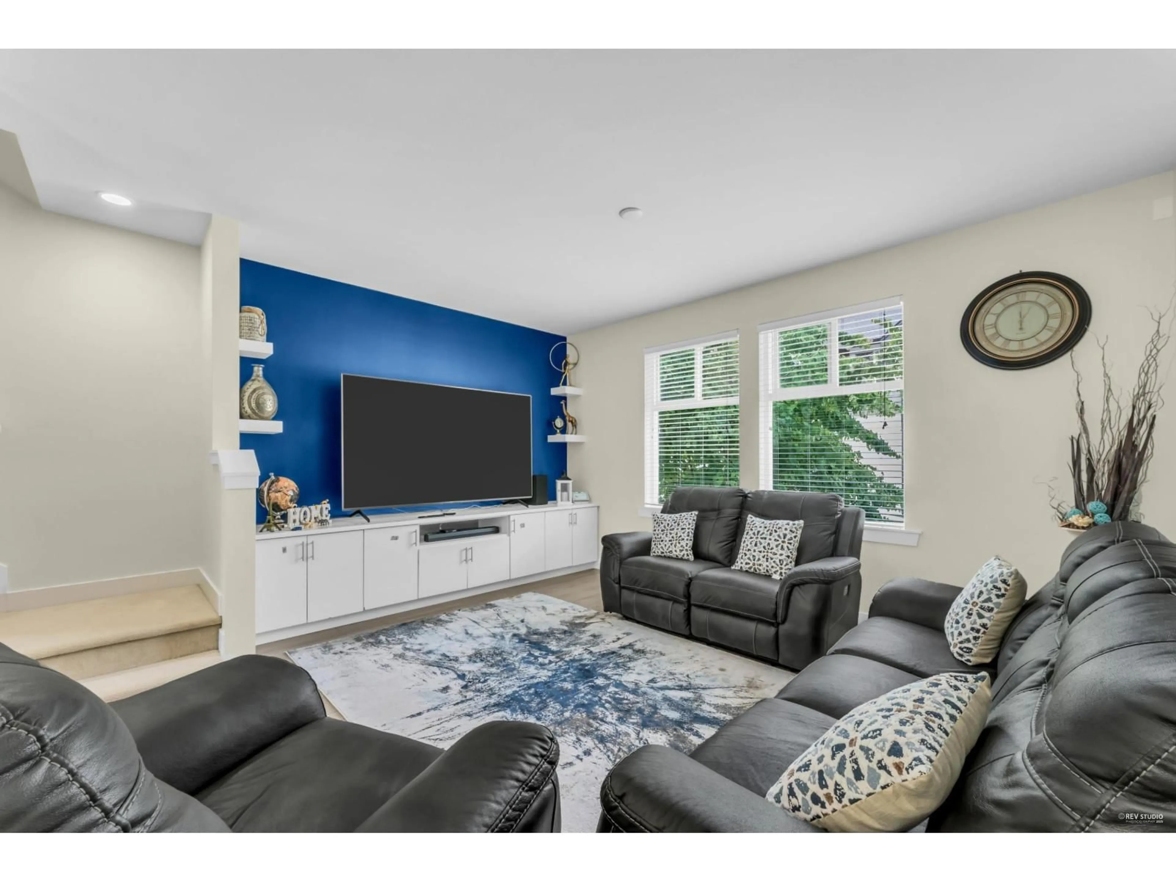 Living room with furniture, unknown for 28 - 14271 60, Surrey British Columbia V3X2N4