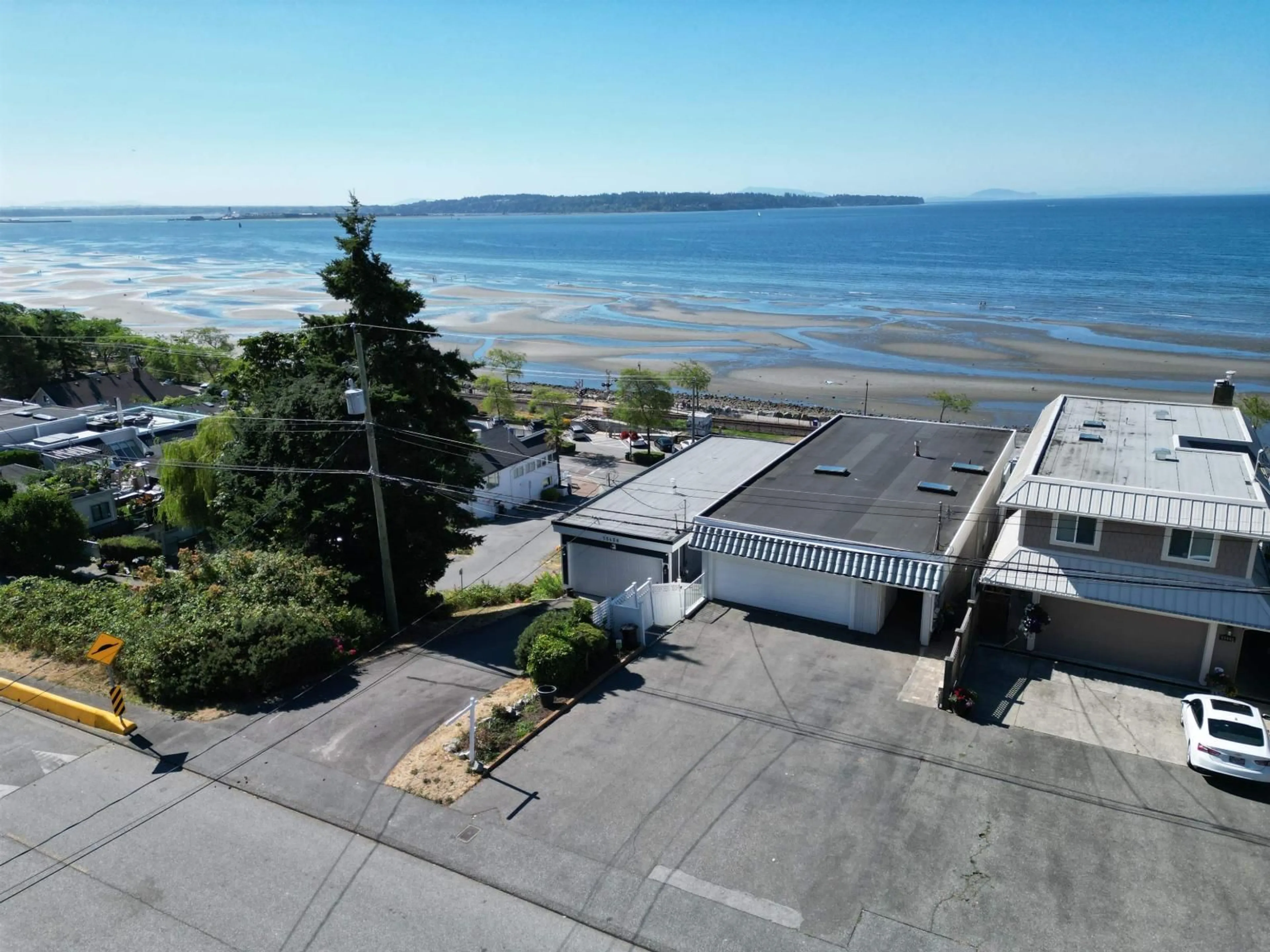 A pic from outside/outdoor area/front of a property/back of a property/a pic from drone, water/lake/river/ocean view for 15452 VICTORIA, White Rock British Columbia V4B1H3