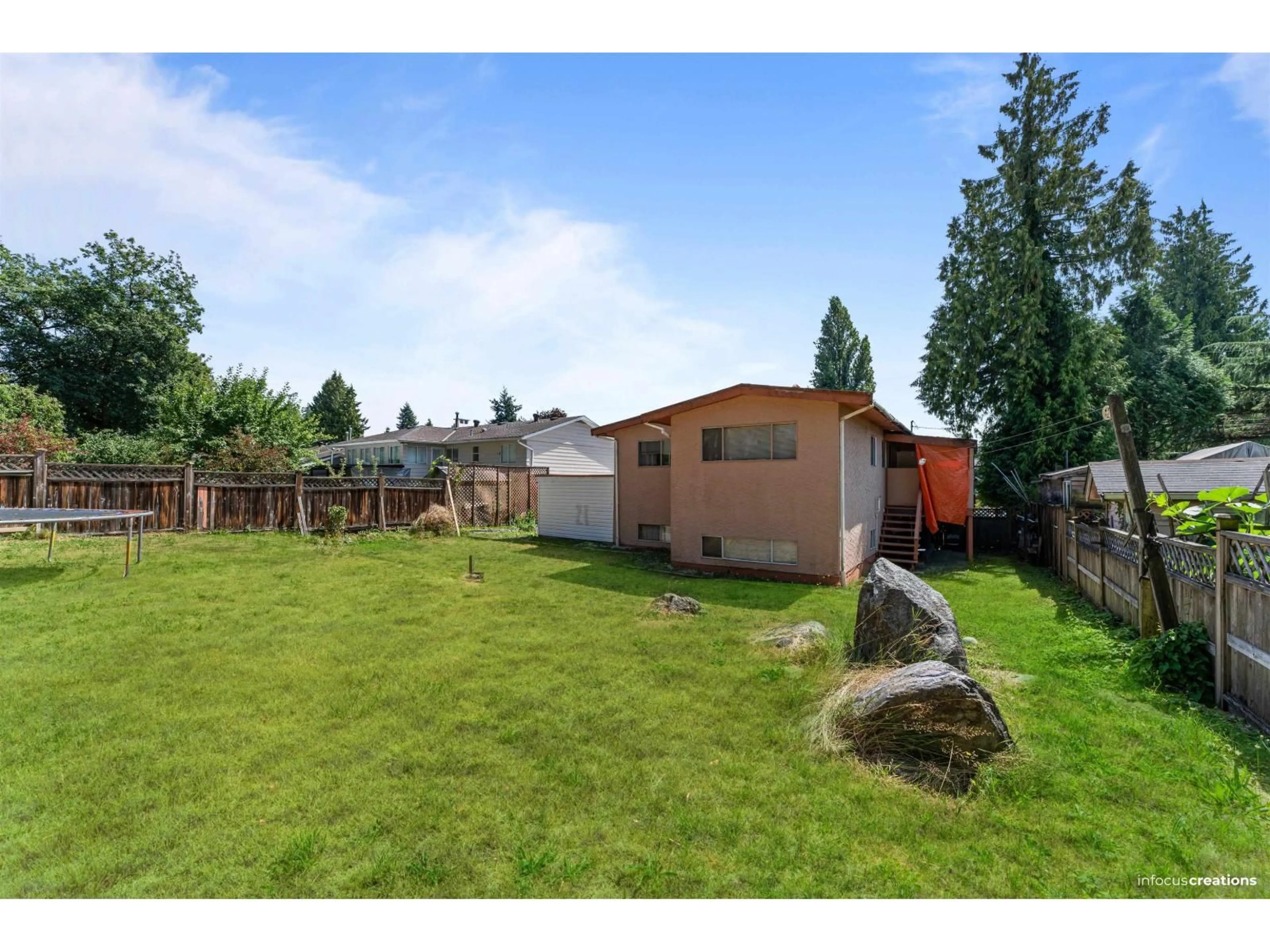 Shed for 13137 99, Surrey British Columbia V3T1G1