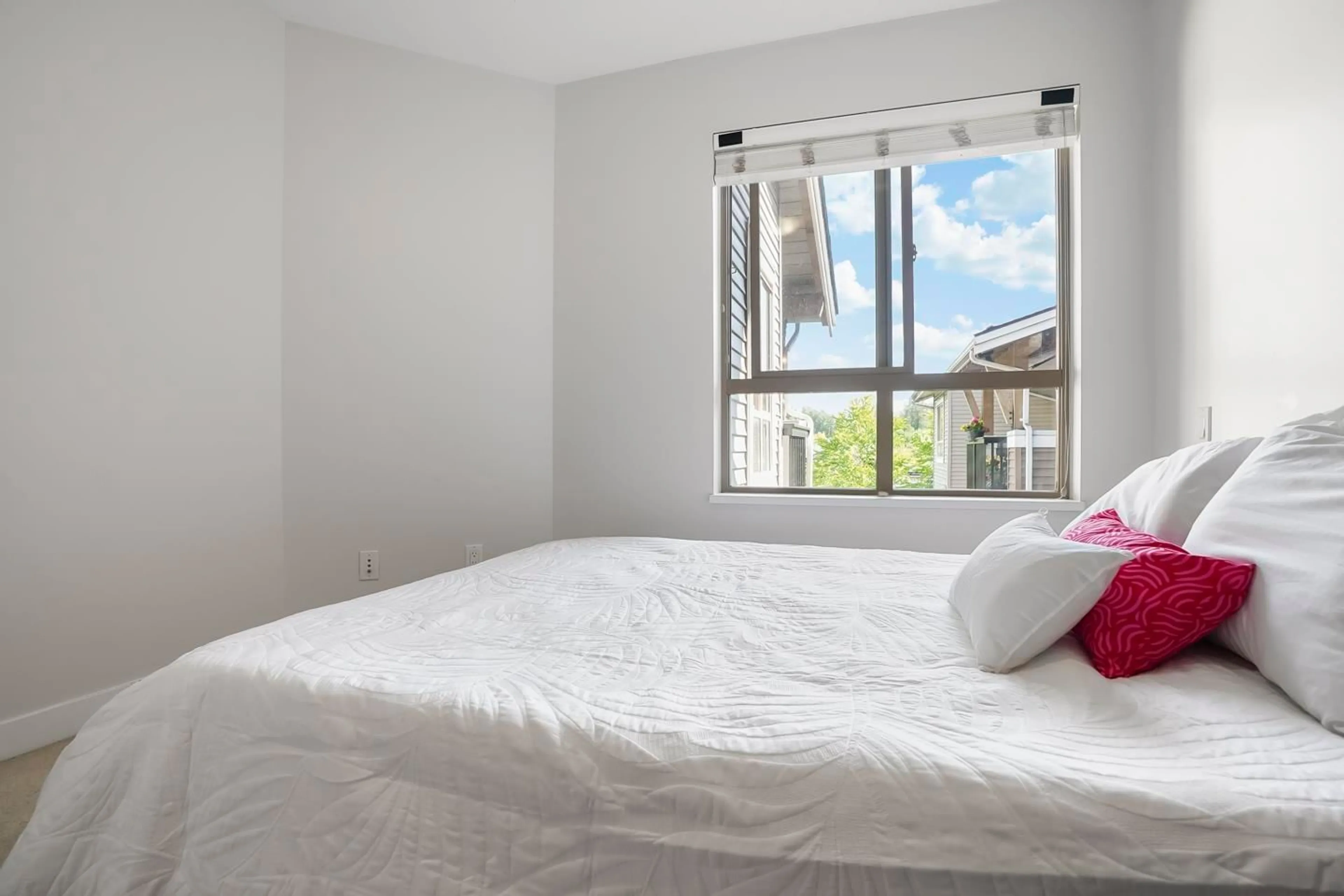 Bedroom with bed, unknown for 411 - 8915 202, Langley British Columbia V1M0B5