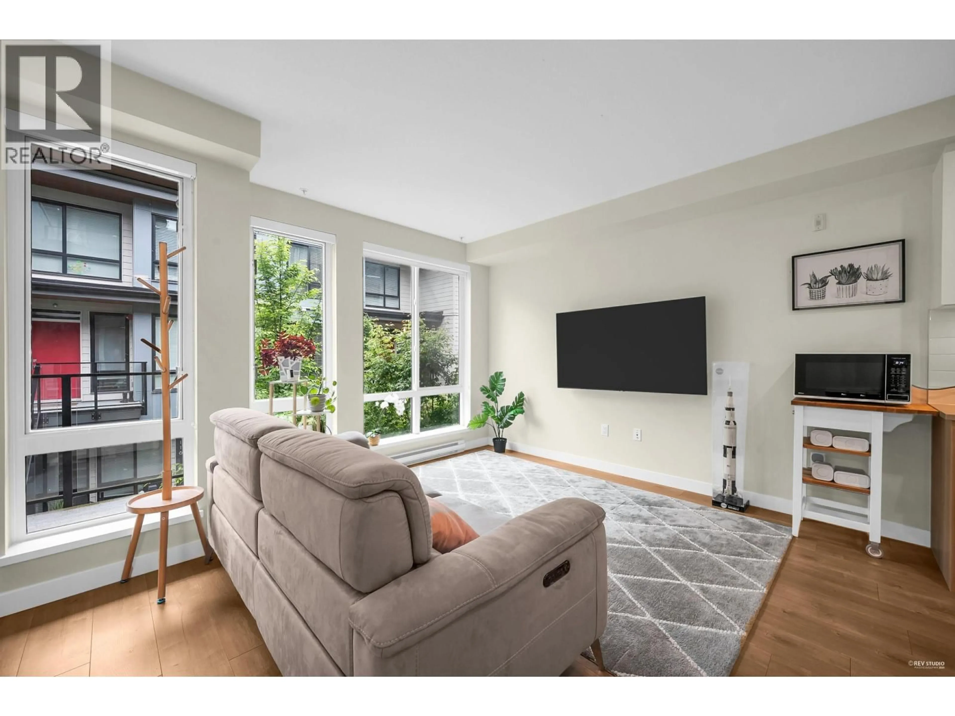 Living room with furniture, unknown for 227 - 708 LEA AVENUE, Coquitlam British Columbia V3J4H5