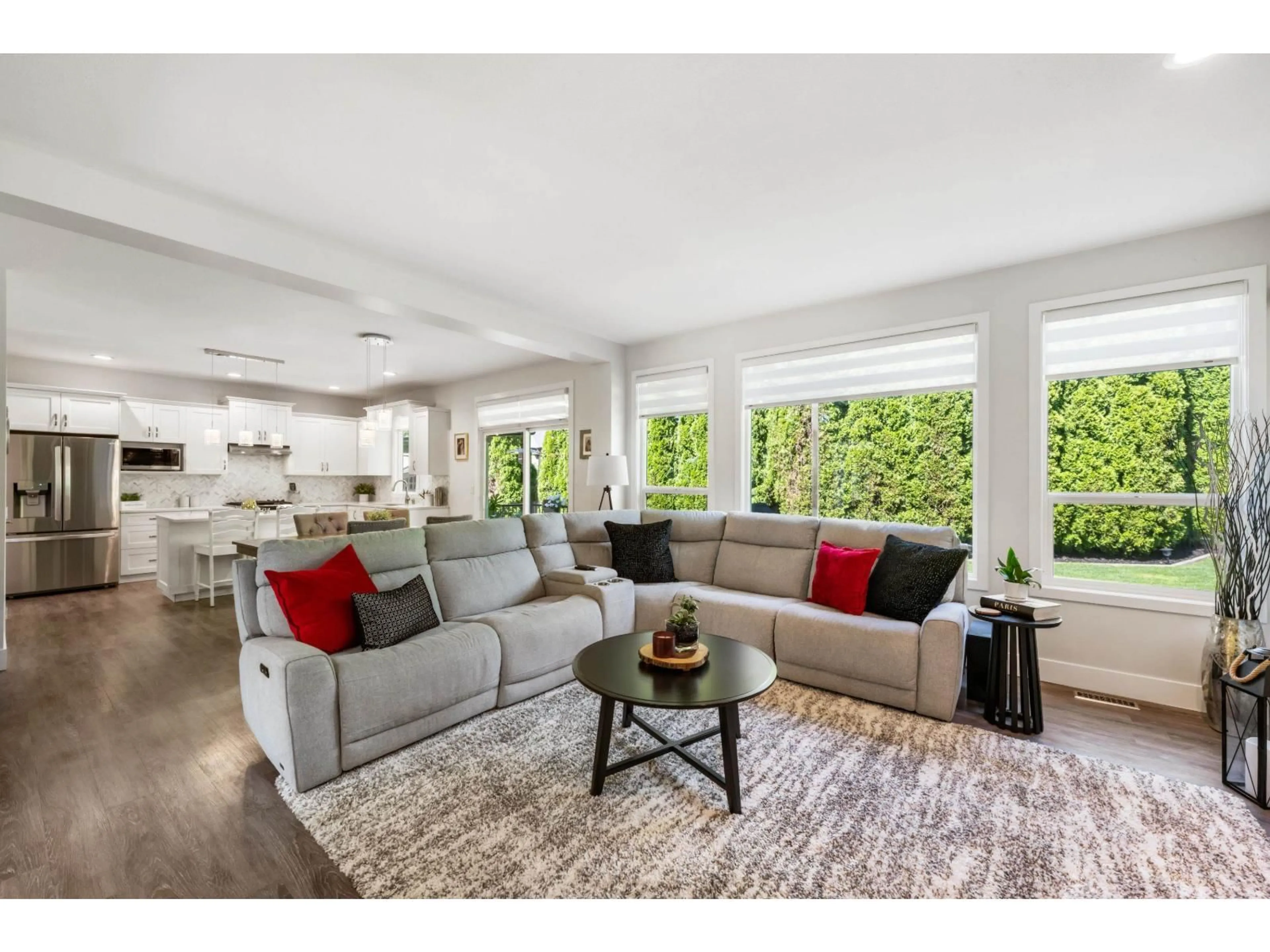 Living room with furniture, unknown for 7192 196A, Langley British Columbia V2Y2Z9