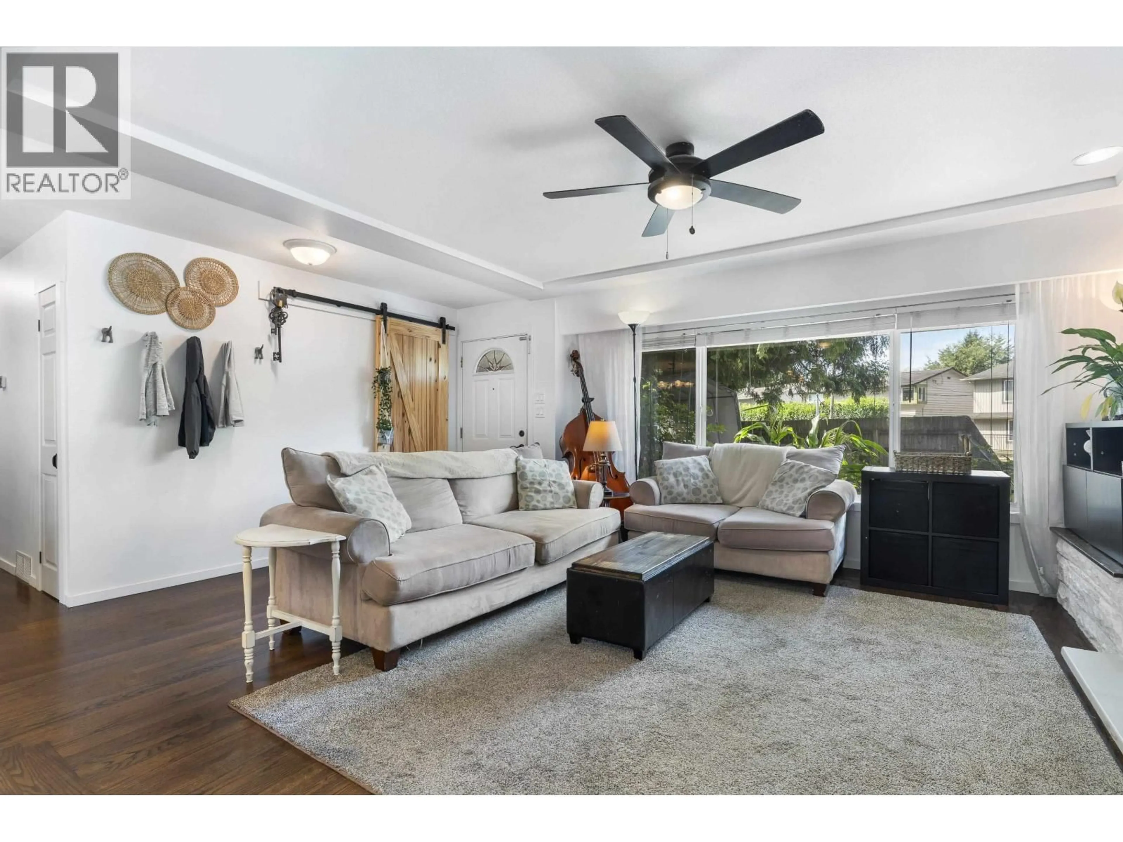 Living room with furniture, unknown for 2850 COAST MERIDIAN ROAD, Port Coquitlam British Columbia V3B3M3