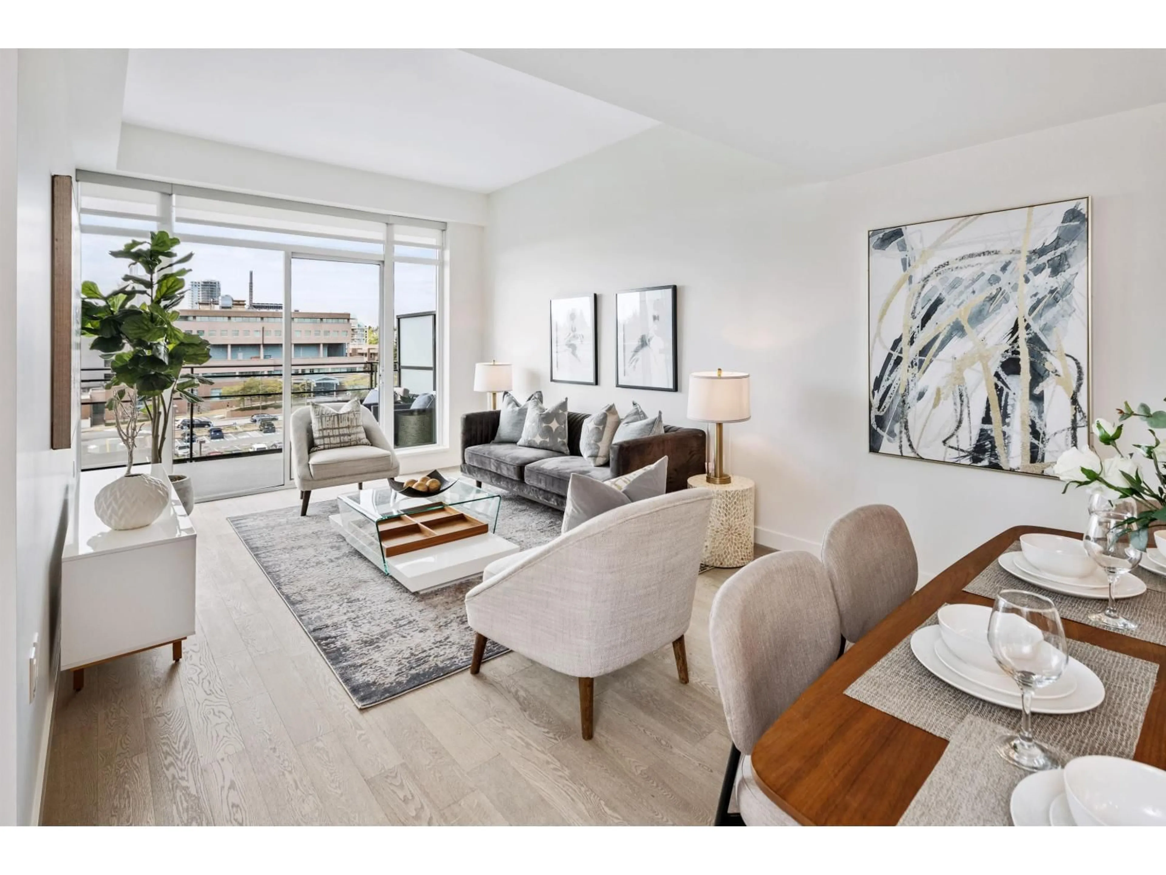 Living room with furniture, unknown for 415 - 1526 FINLAY, White Rock British Columbia V4B4L9