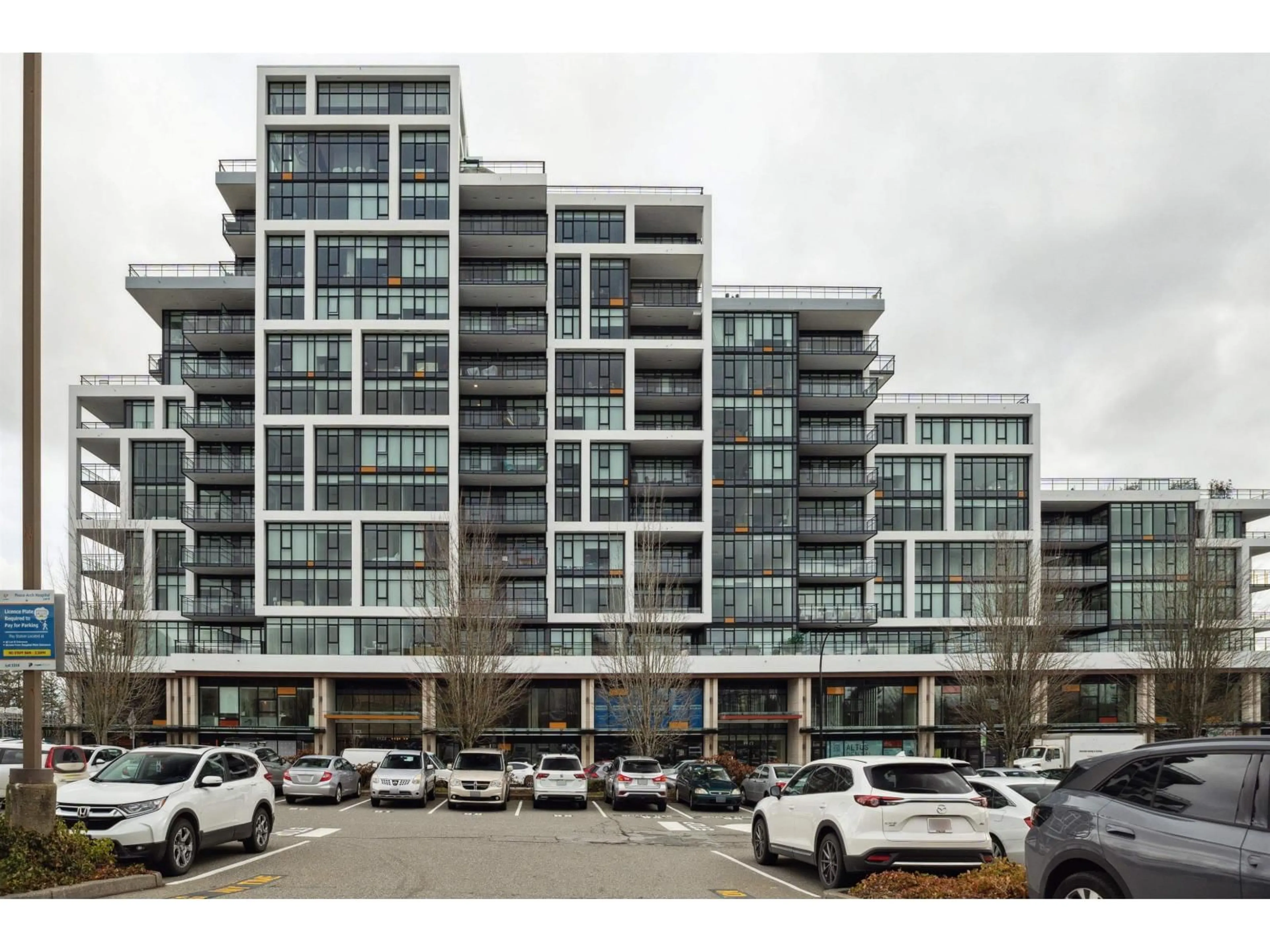 Blurry image for 304 - 1526 FINLAY, White Rock British Columbia V4B4L9