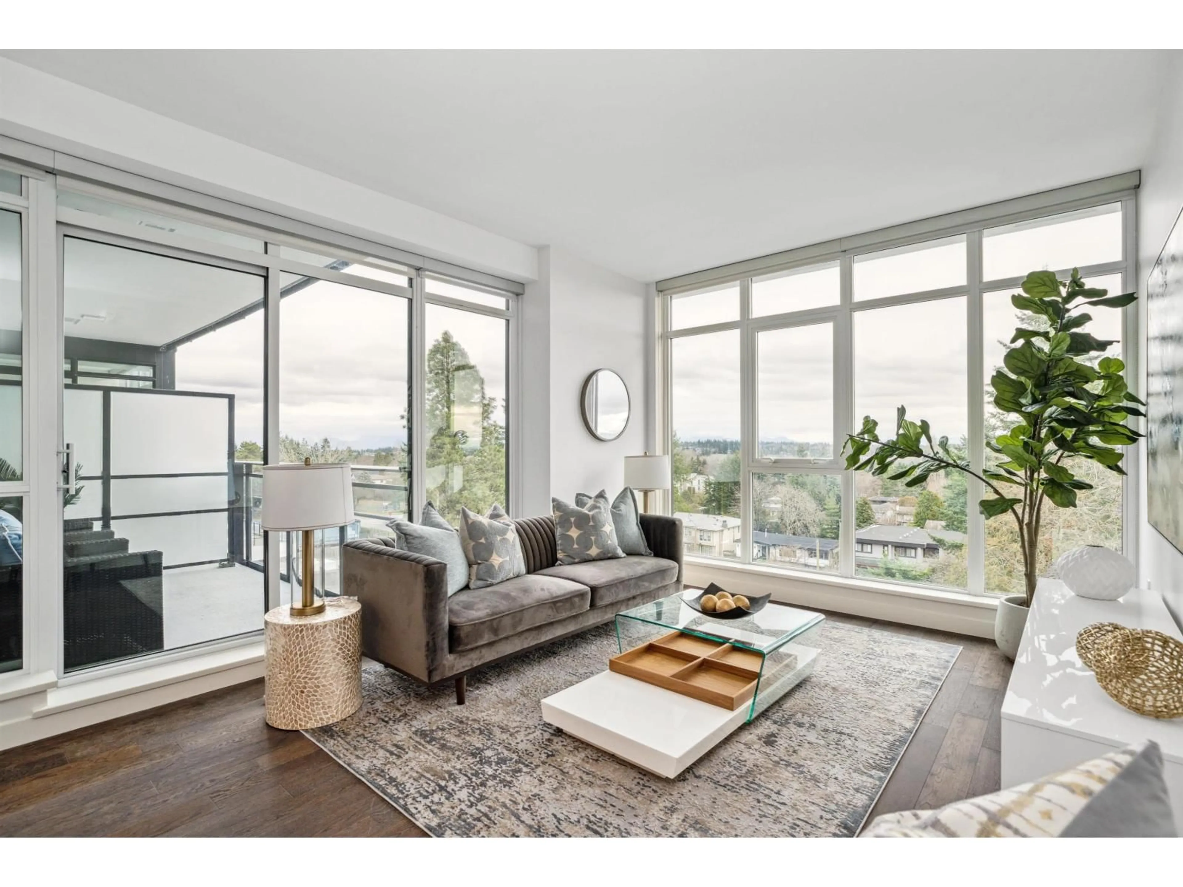 Living room with furniture, unknown for 304 - 1526 FINLAY, White Rock British Columbia V4B4L9