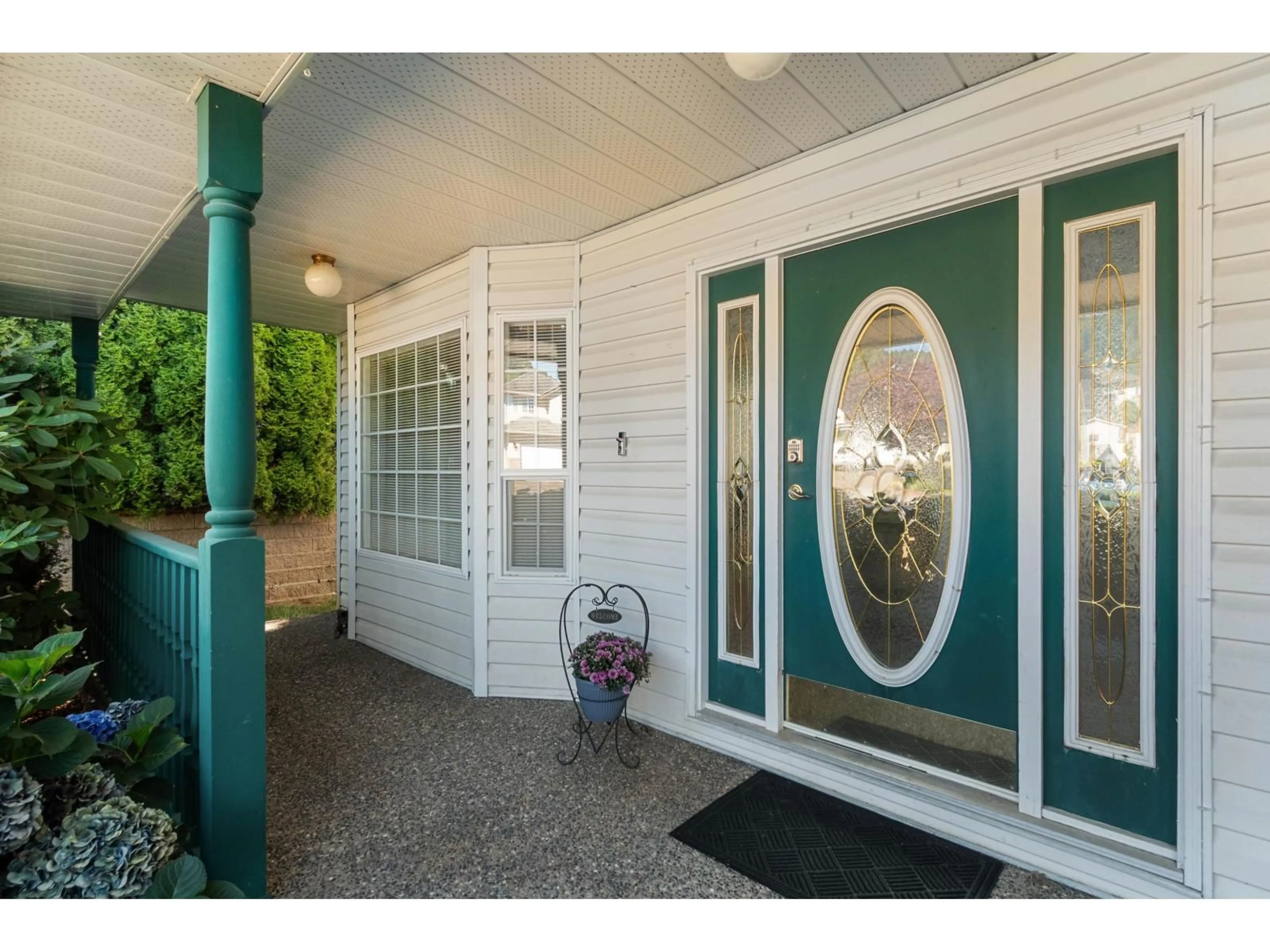 Indoor entryway for 5489 ALPINE CRESCENT, Chilliwack British Columbia V2R3W2