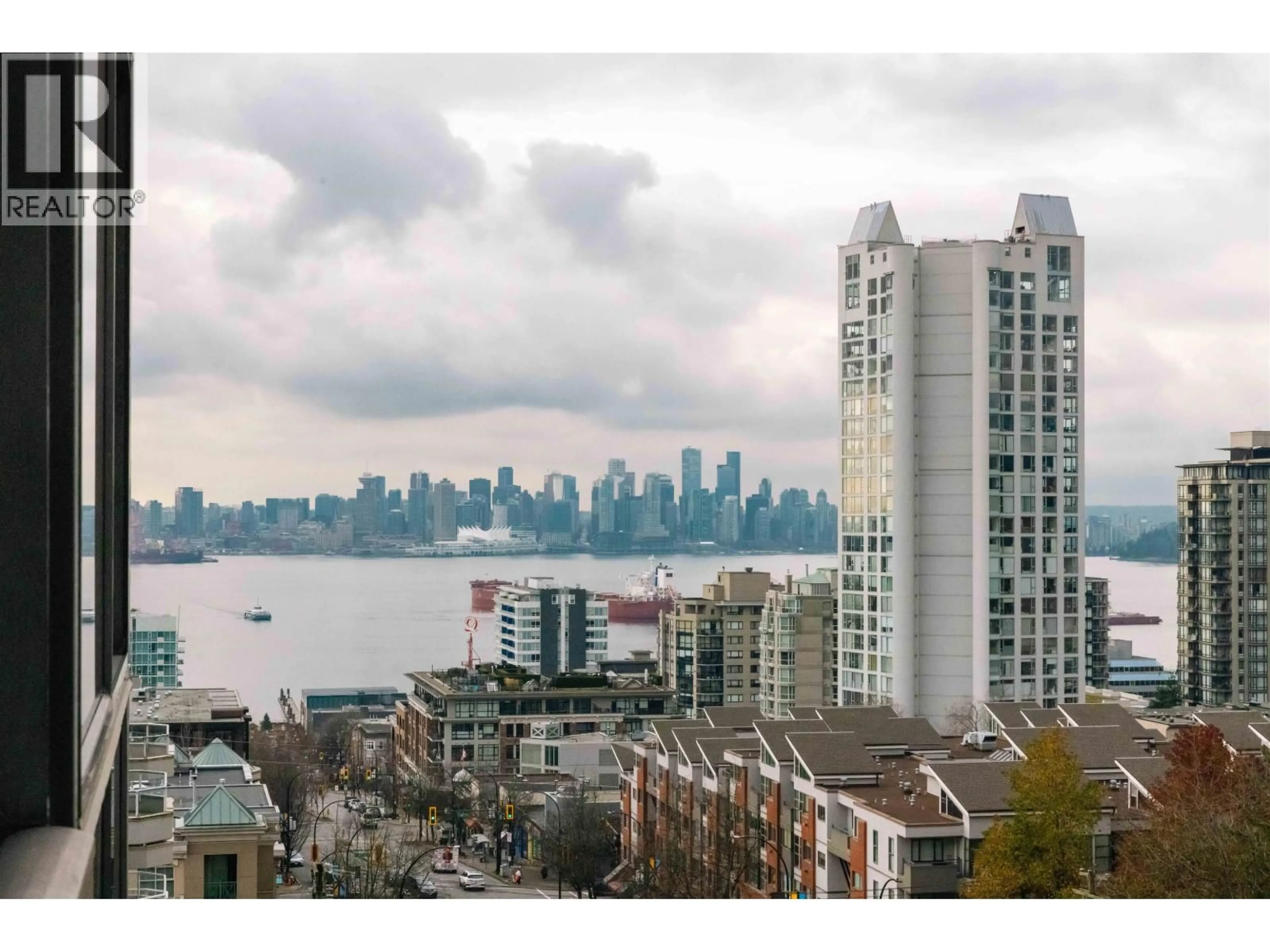 Blurry image for 705 - 444 LONSDALE AVENUE, North Vancouver British Columbia V7M3H5