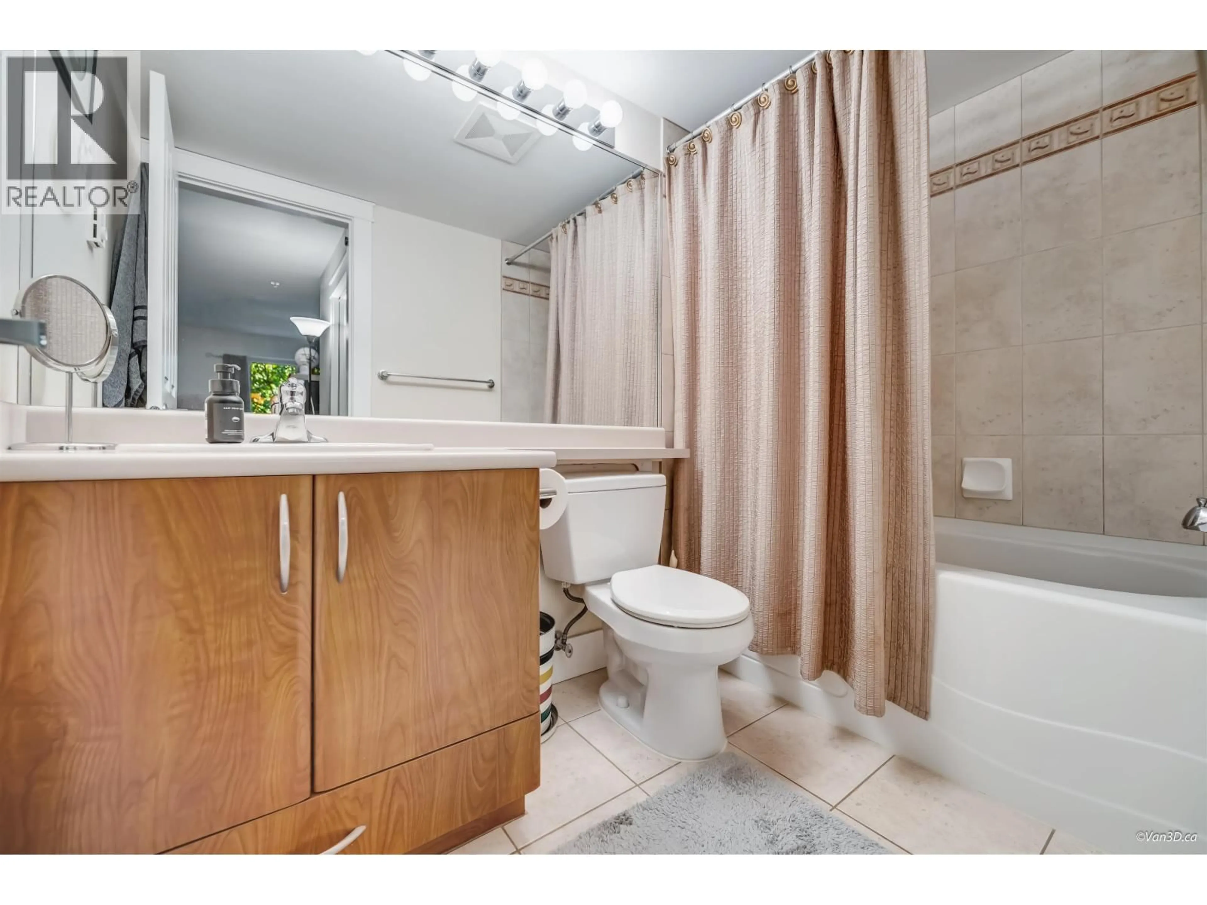 Standard bathroom, unknown for 205 - 285 NEWPORT DRIVE, Port Moody British Columbia V3H5J6