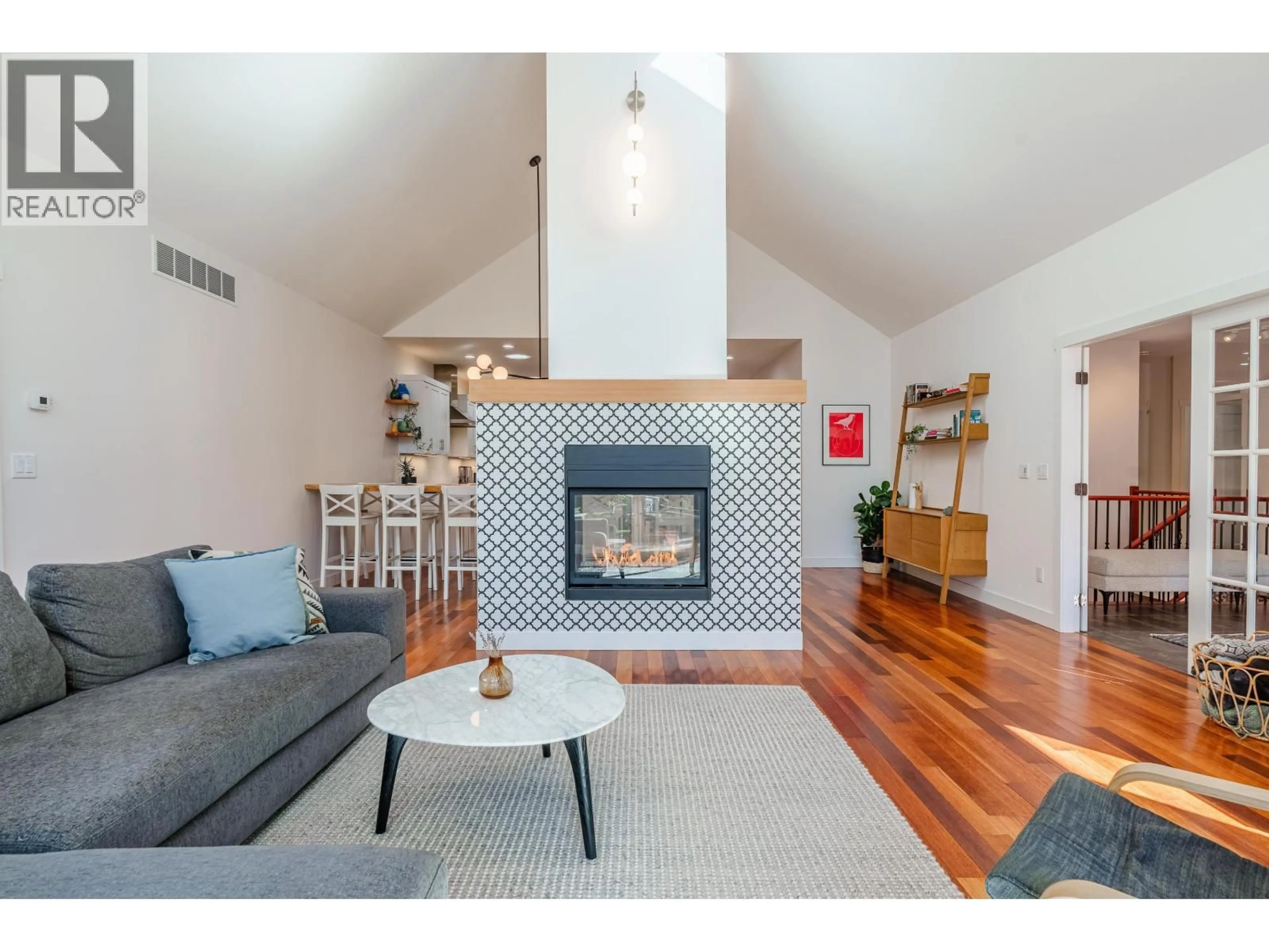 Living room with furniture, unknown for 6323 ORACLE ROAD, Sechelt British Columbia V7Z0R8