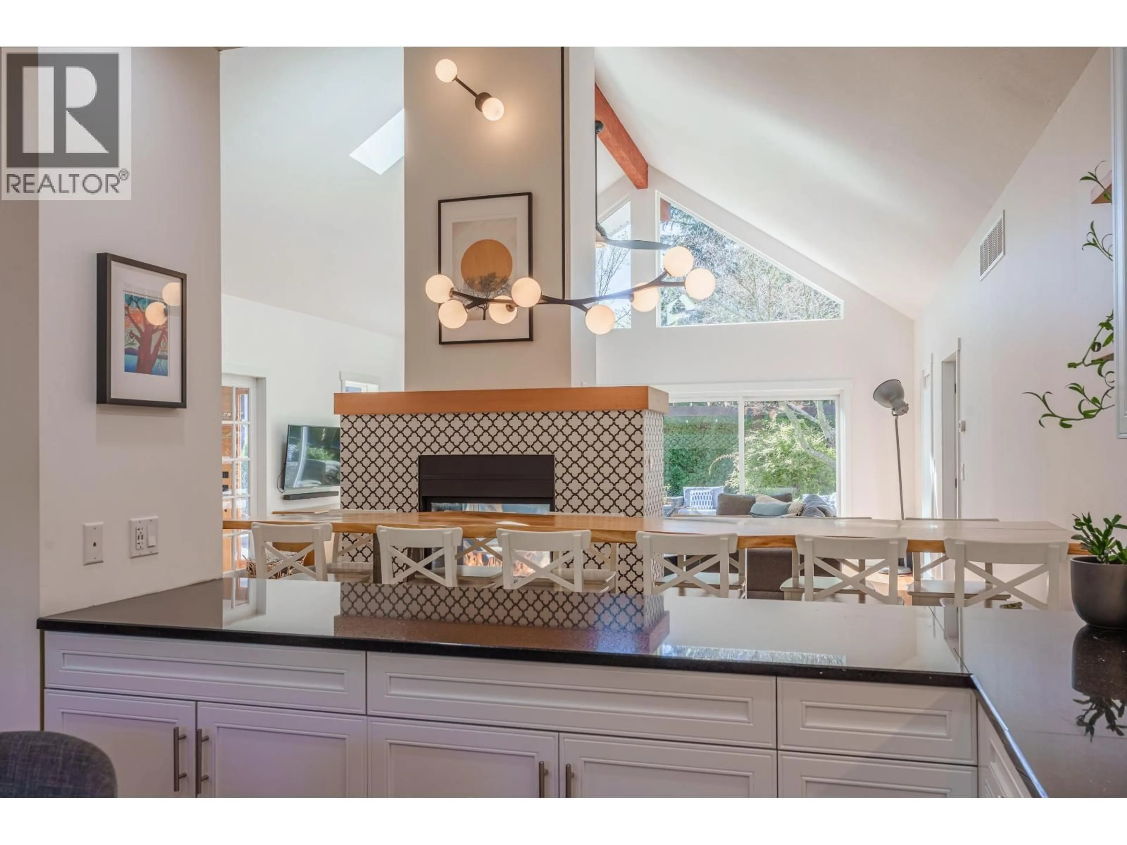 Contemporary kitchen, ceramic/tile floor for 6323 ORACLE ROAD, Sechelt British Columbia V7Z0R8