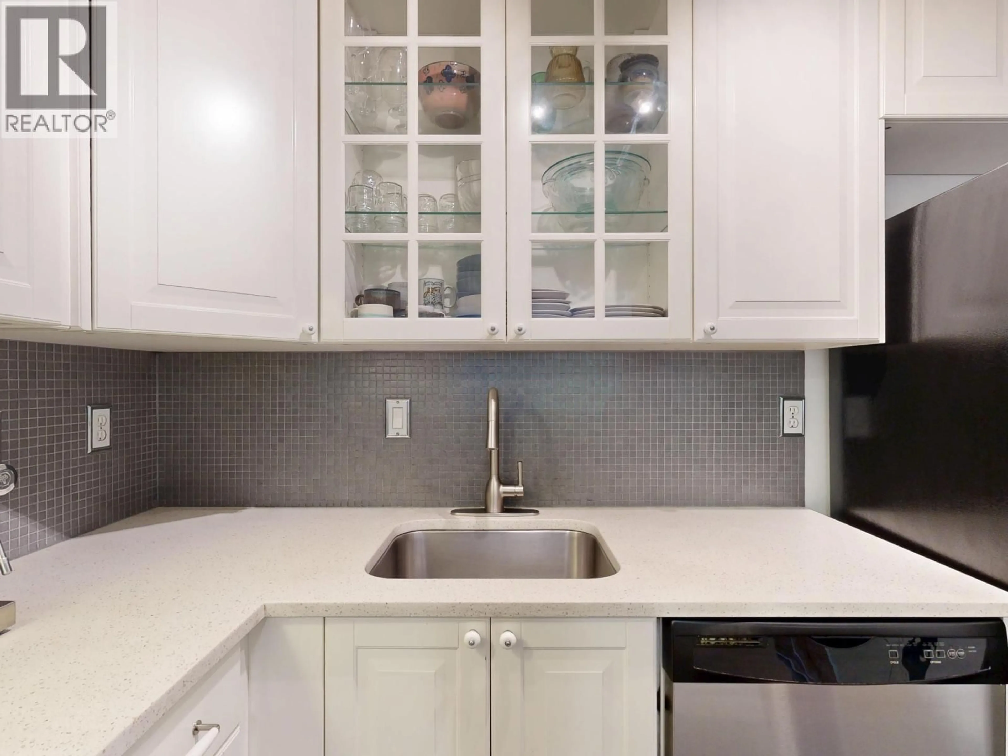 Unknown for 208 - 2173 6TH AVENUE, Vancouver British Columbia V6K1V5