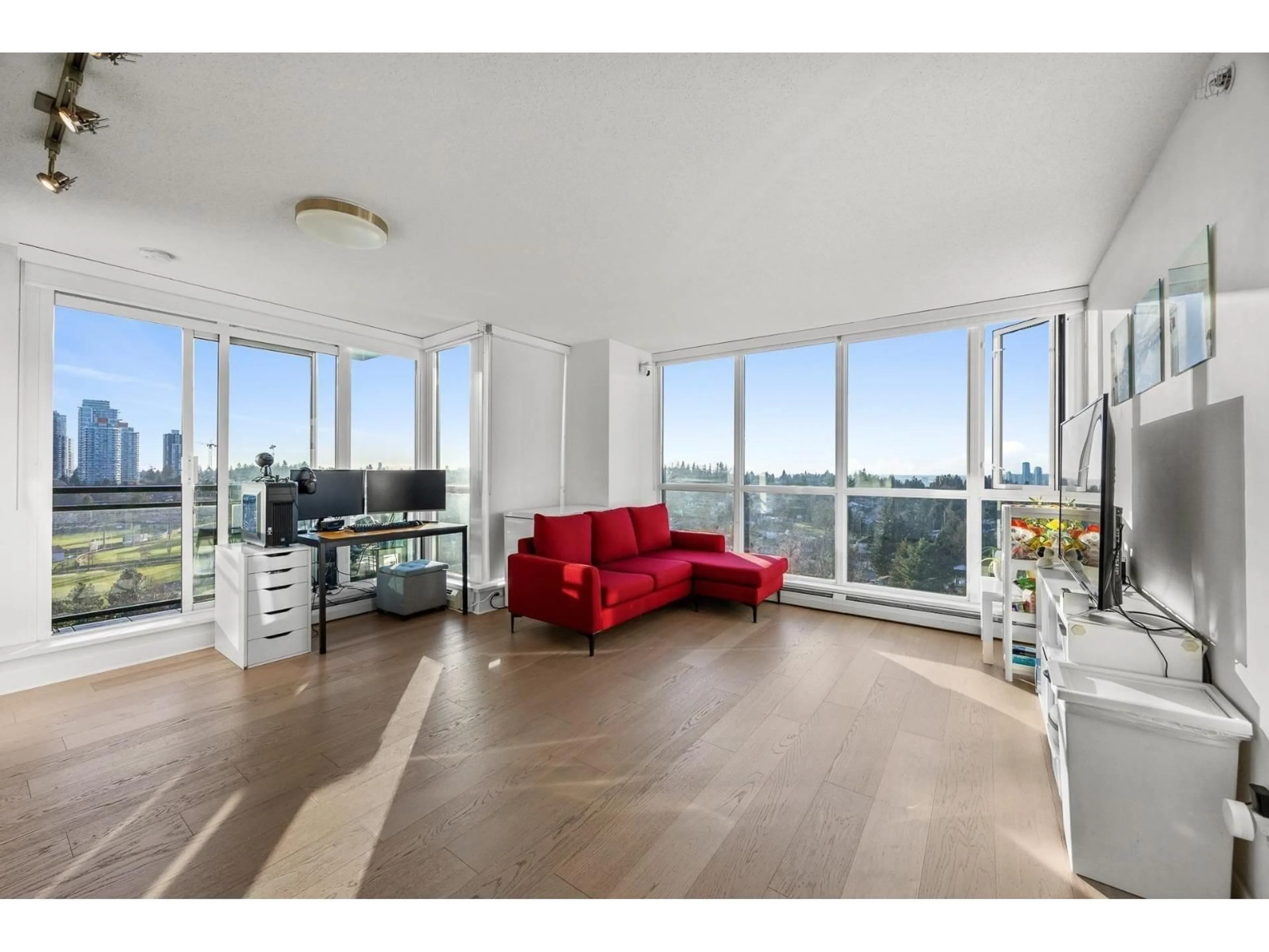 Living room with furniture, unknown for 1608 - 13380 108, Surrey British Columbia V3T0E7