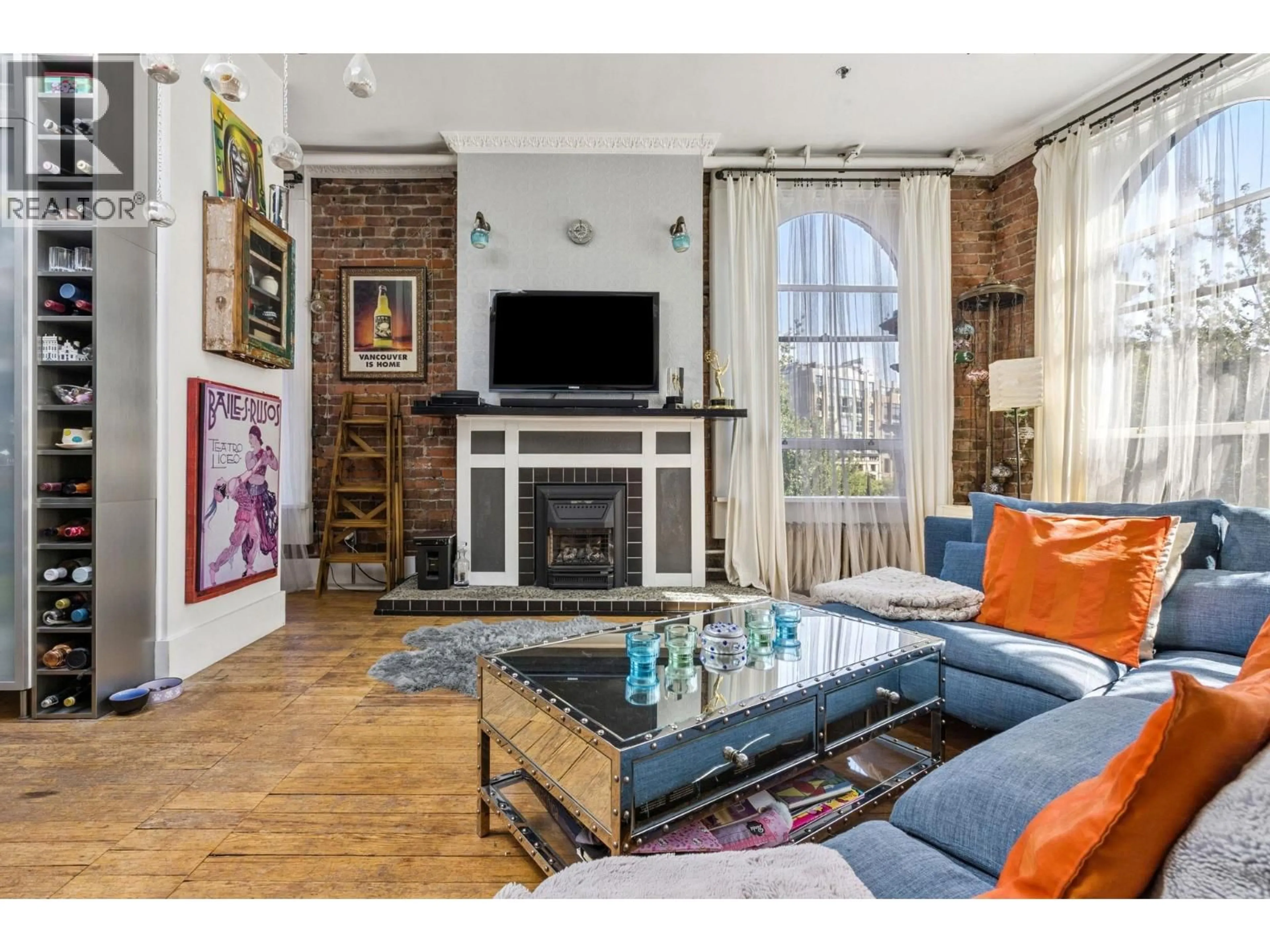 Living room with furniture, unknown for 5 - 229 CARRALL STREET, Vancouver British Columbia V6B2J2