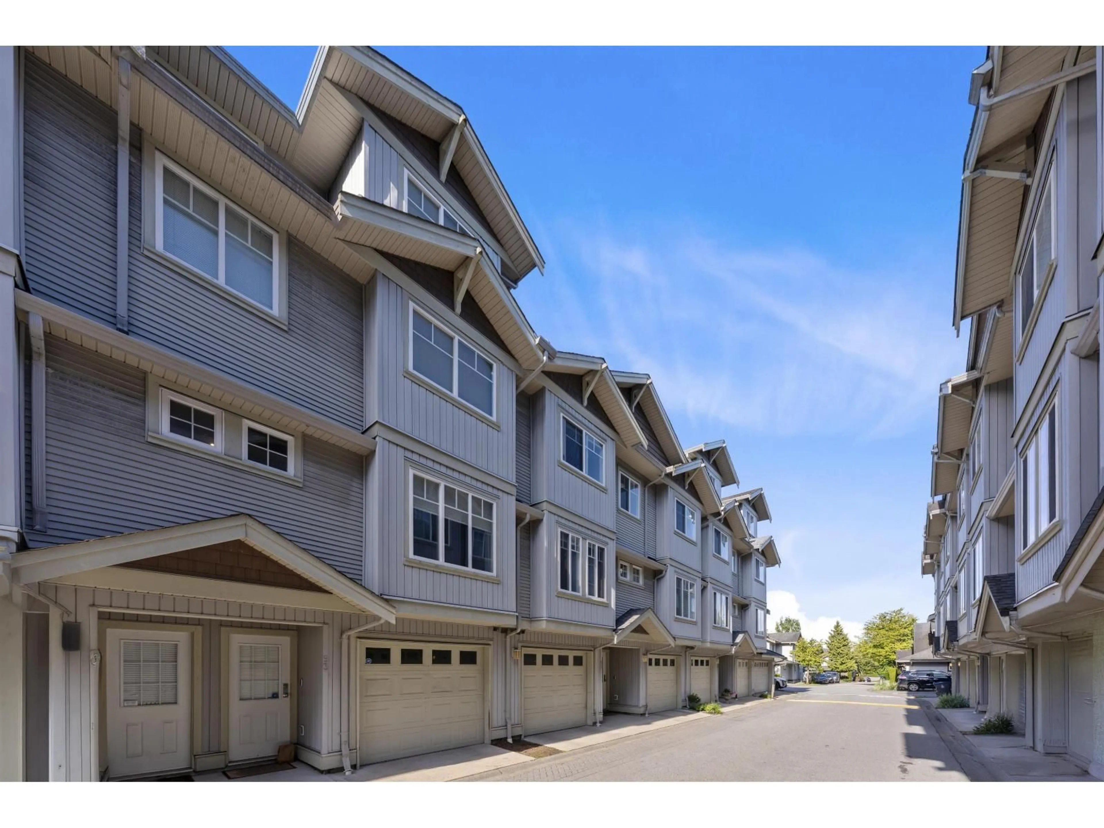 Unknown for 92 - 12040 68, Surrey British Columbia V3W1P5