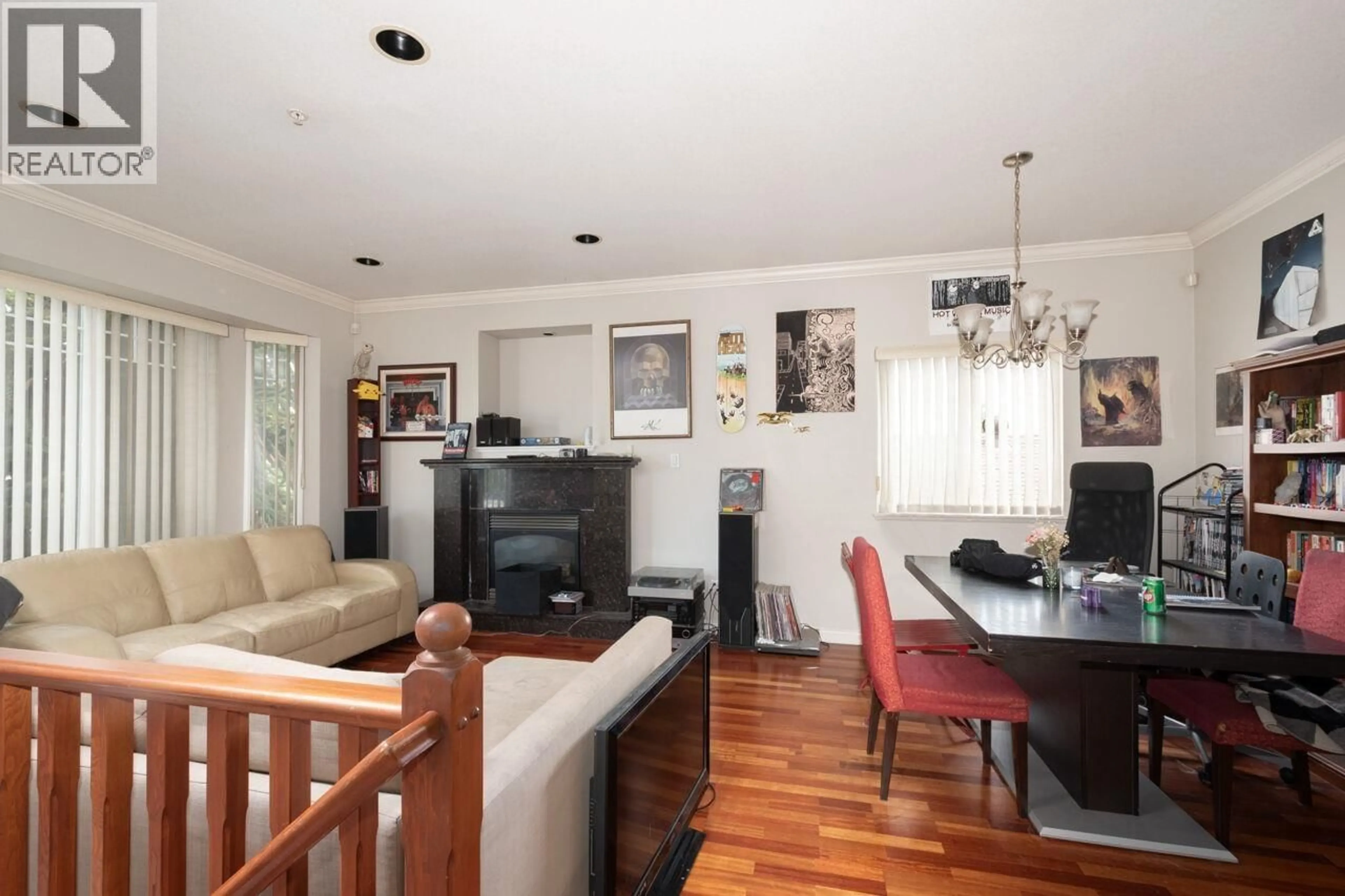 Unknown for 2870 MCGILL STREET, Vancouver British Columbia V5K1H6