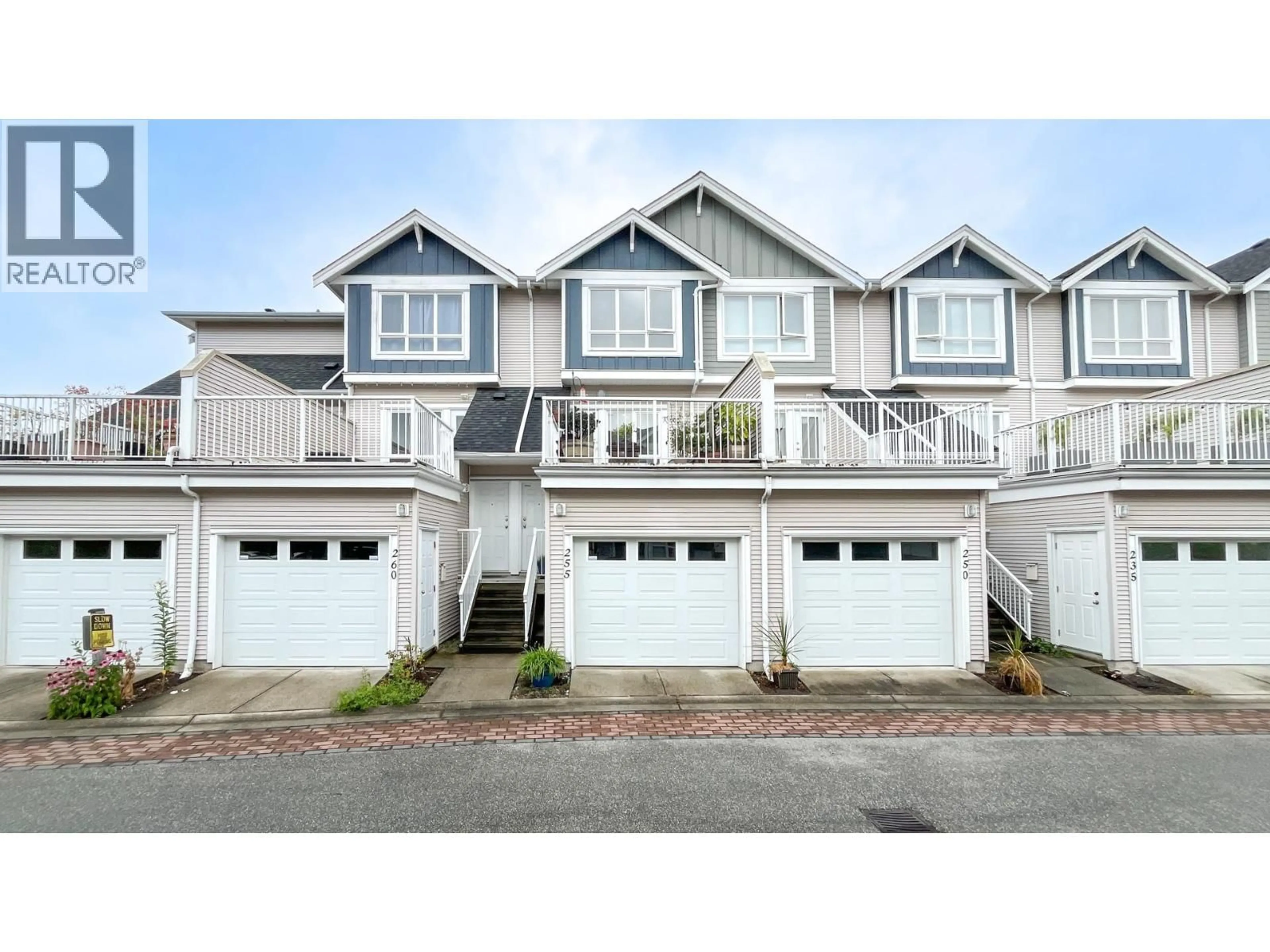 Home with vinyl exterior material, street for 255 - 13020 NO. 2 ROAD, Richmond British Columbia V7E6S3