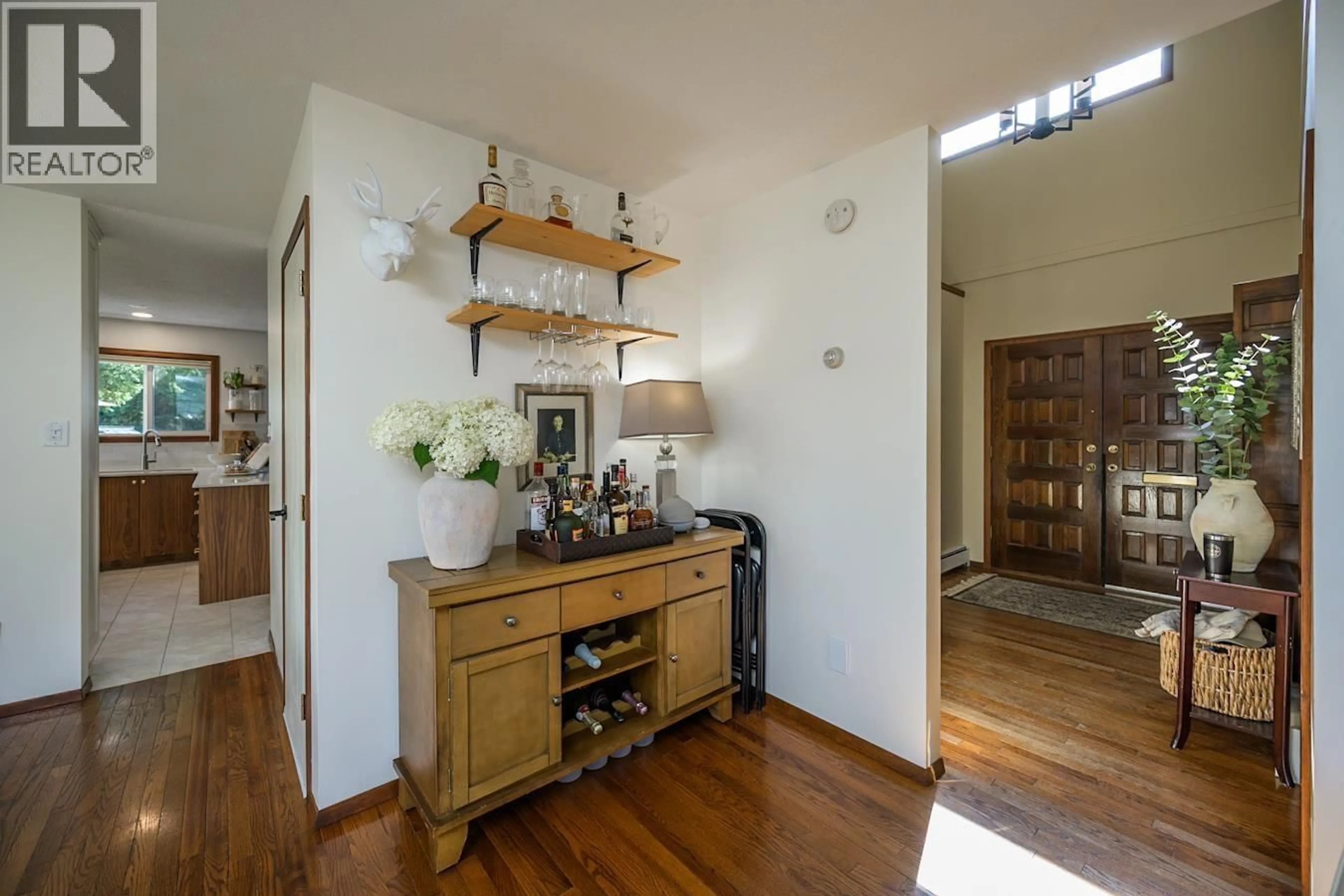 Indoor entryway for 5620 MCGRATH PLACE, Prince George British Columbia V2N3S8