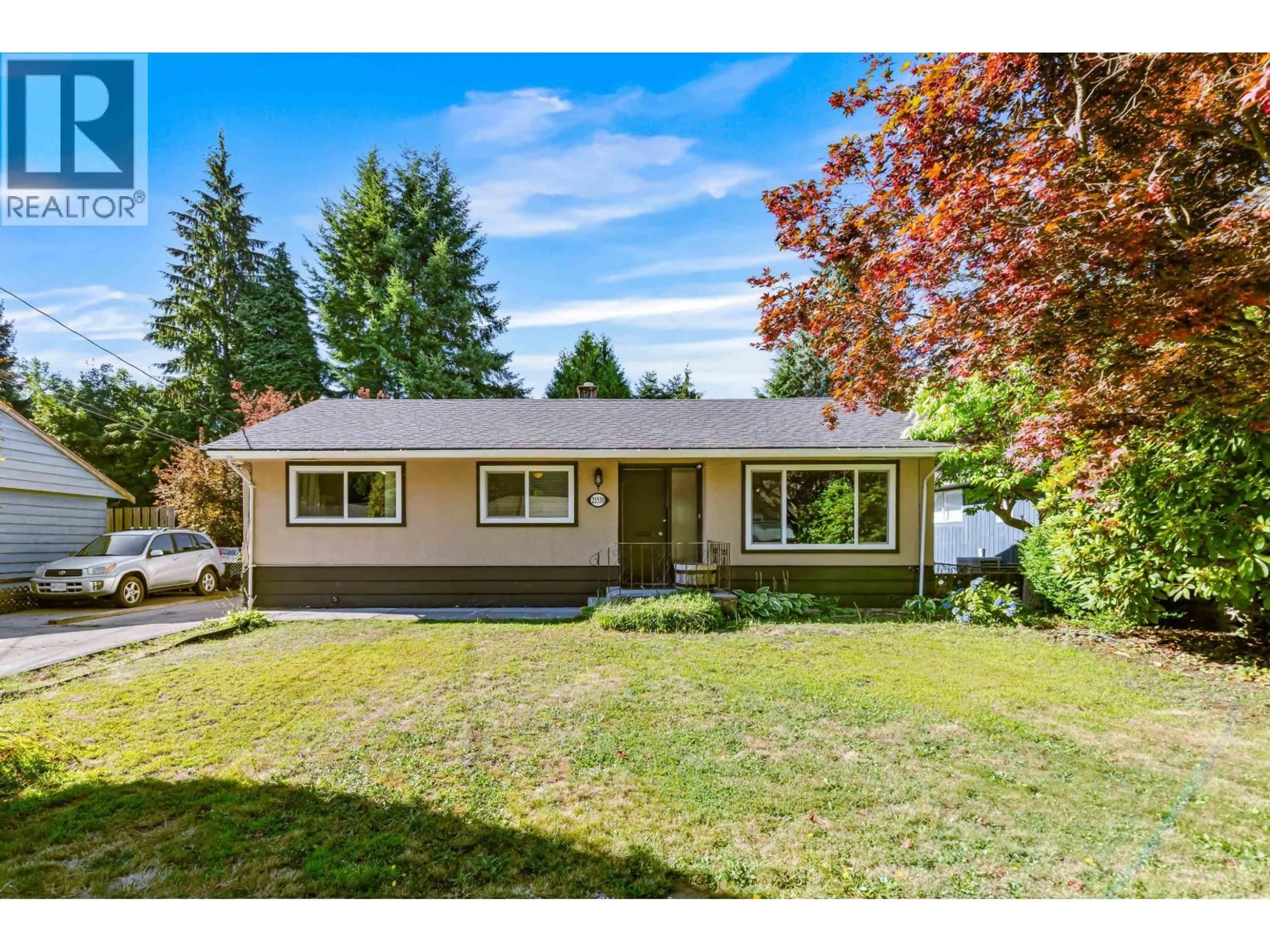Home with vinyl exterior material, street for 21530 123 AVENUE, Maple Ridge British Columbia V2X4C2