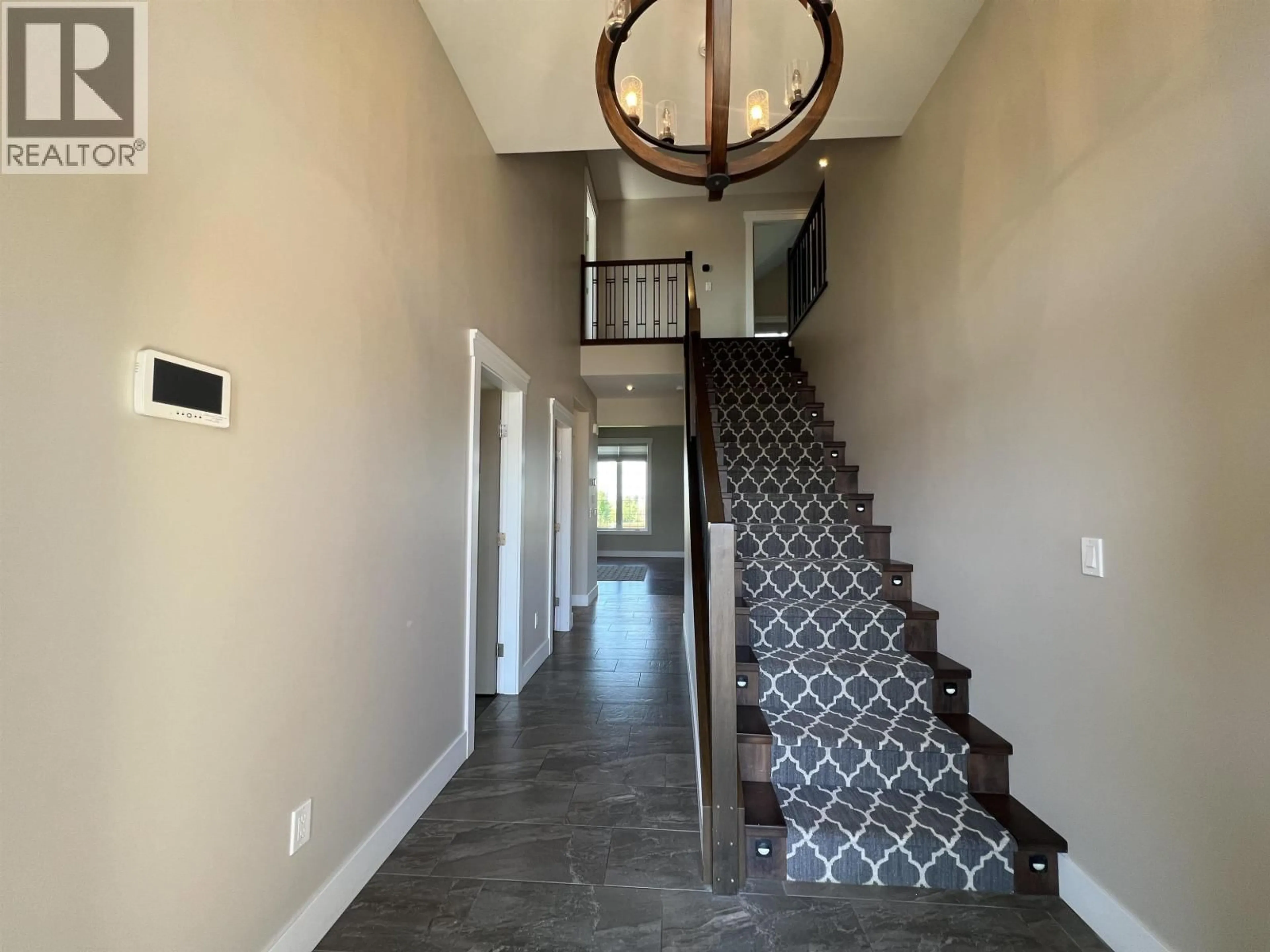 Indoor entryway for 10616 111 STREET, Fort St. John British Columbia V1J0N3