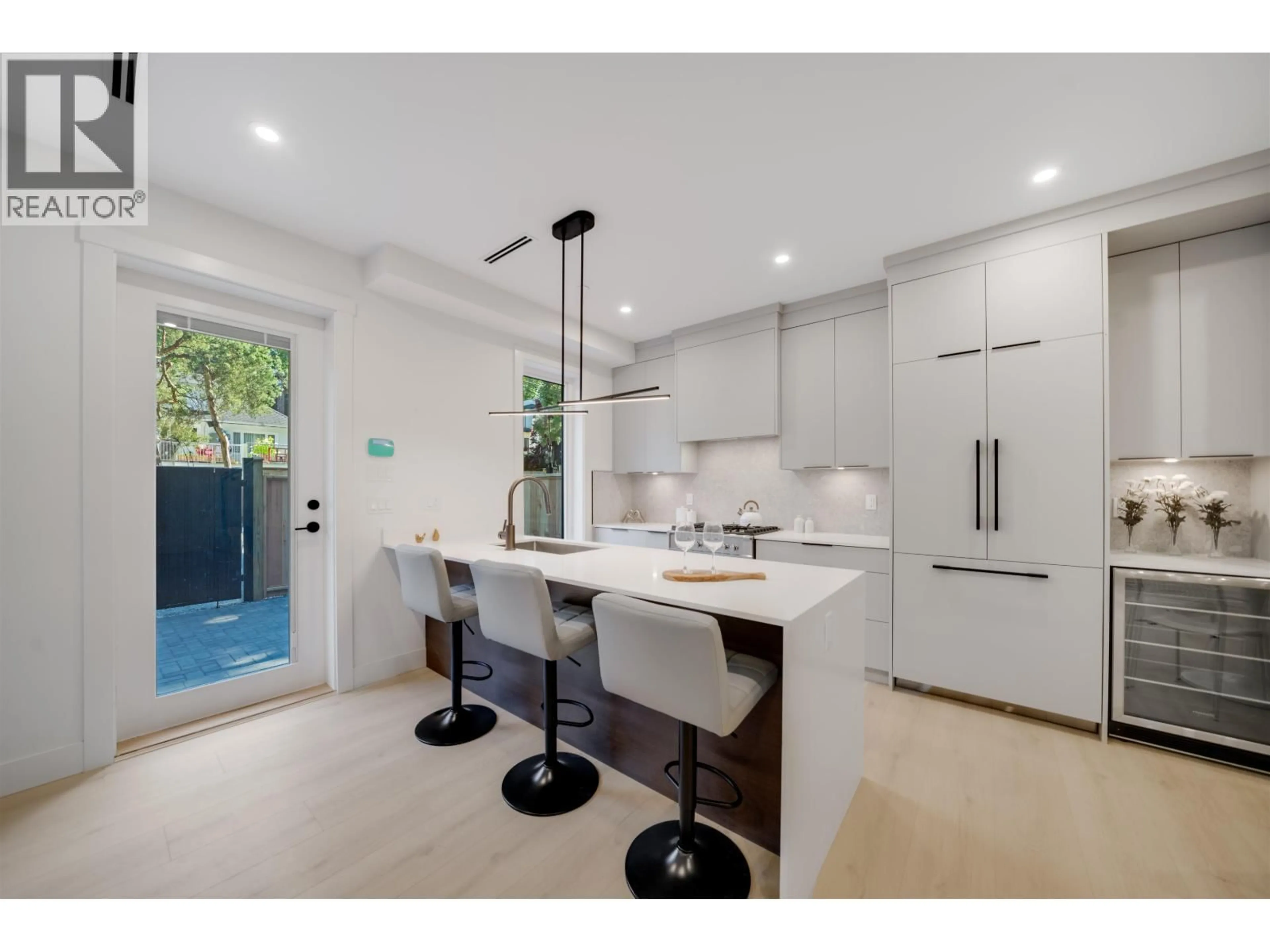 Unknown for 3 - 3836 8TH AVENUE, Vancouver British Columbia V6R1Z4