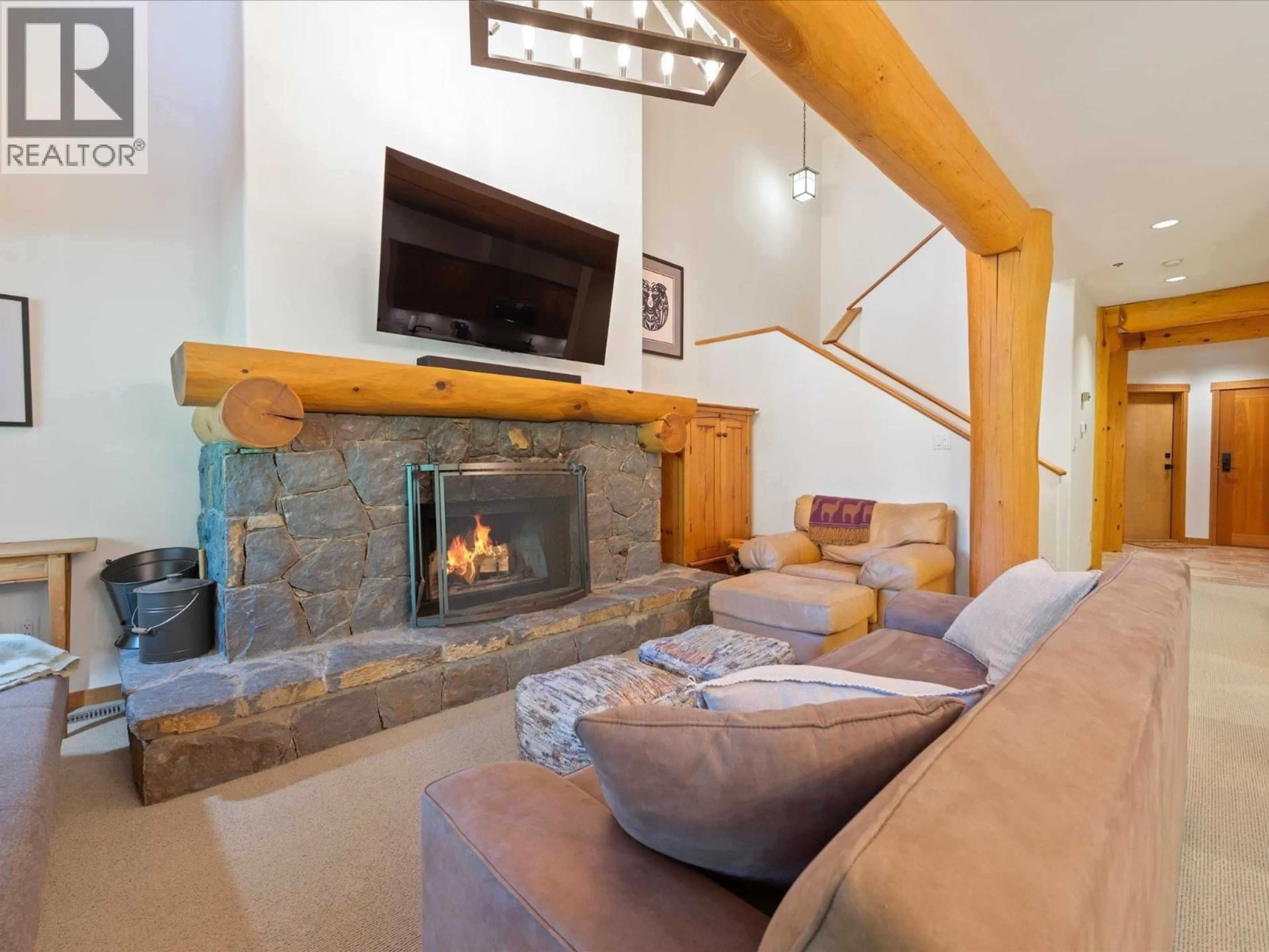 Living room with furniture, unknown for 4 - 2240 NORDIC DRIVE, Whistler British Columbia V8E0P3