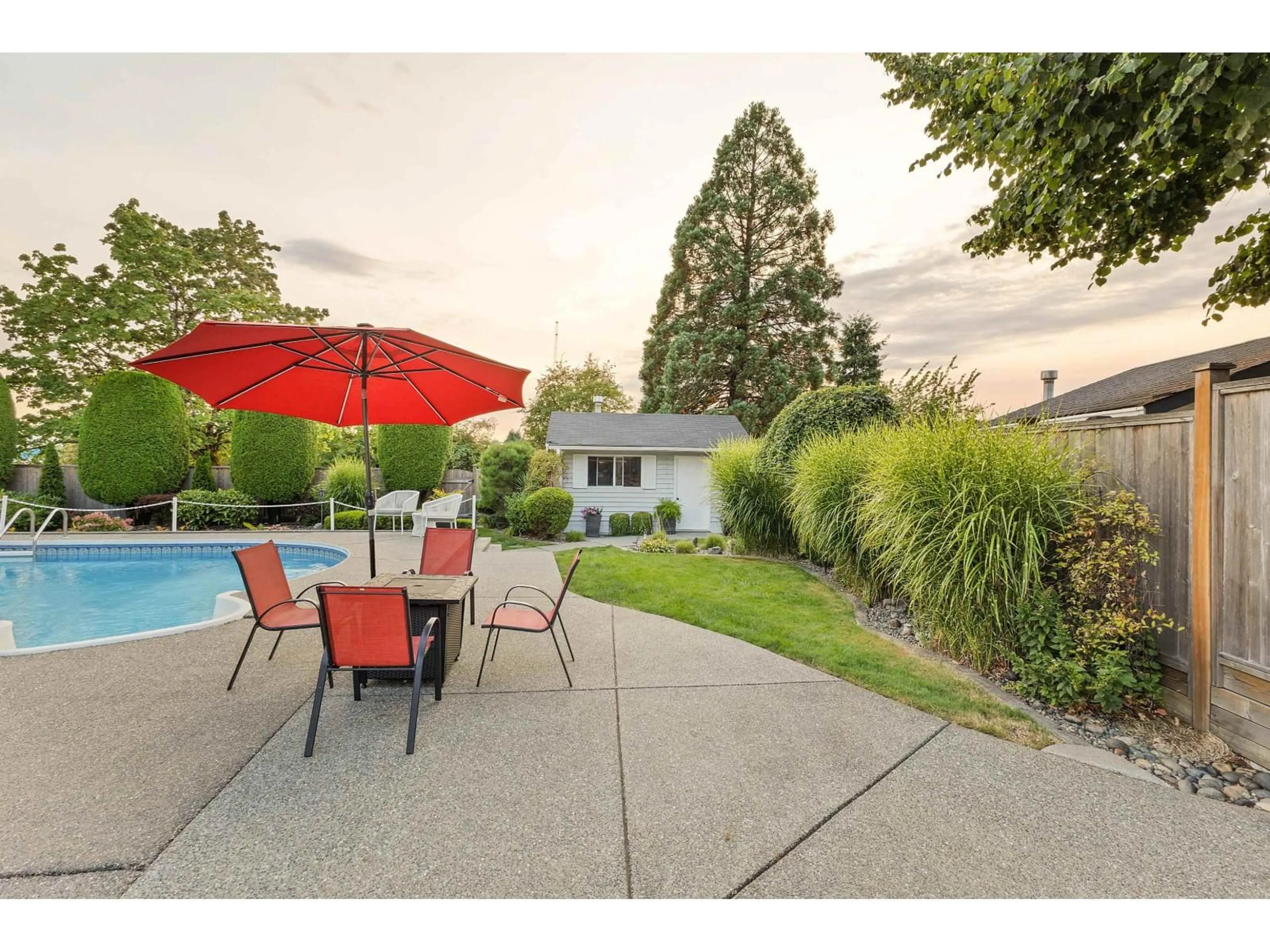 Patio, unknown for 18244 54, Surrey British Columbia V3S7Z1