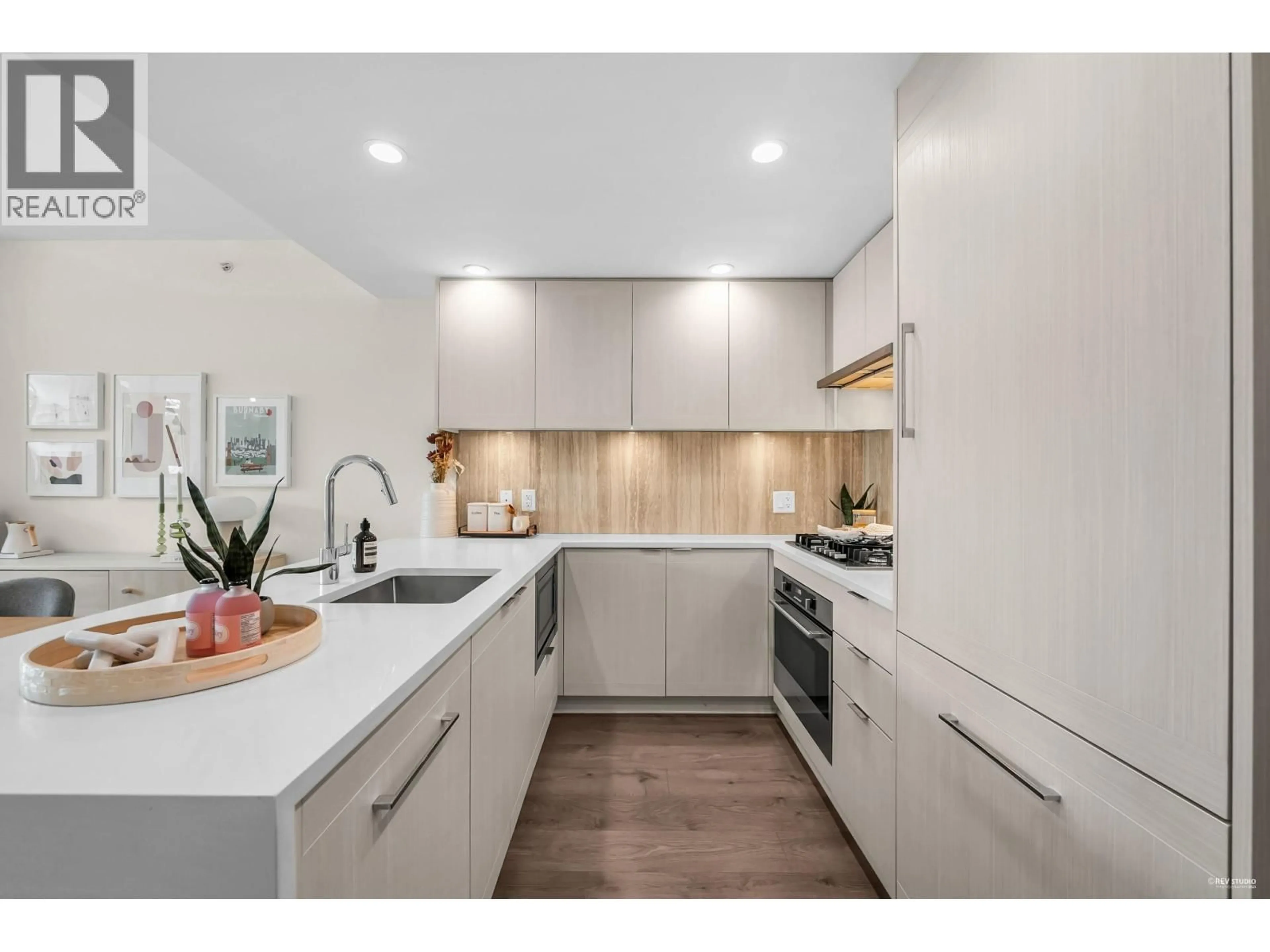 Open concept kitchen, unknown for 6785 MARLBOROUGH AVENUE, Burnaby British Columbia V5J0J3