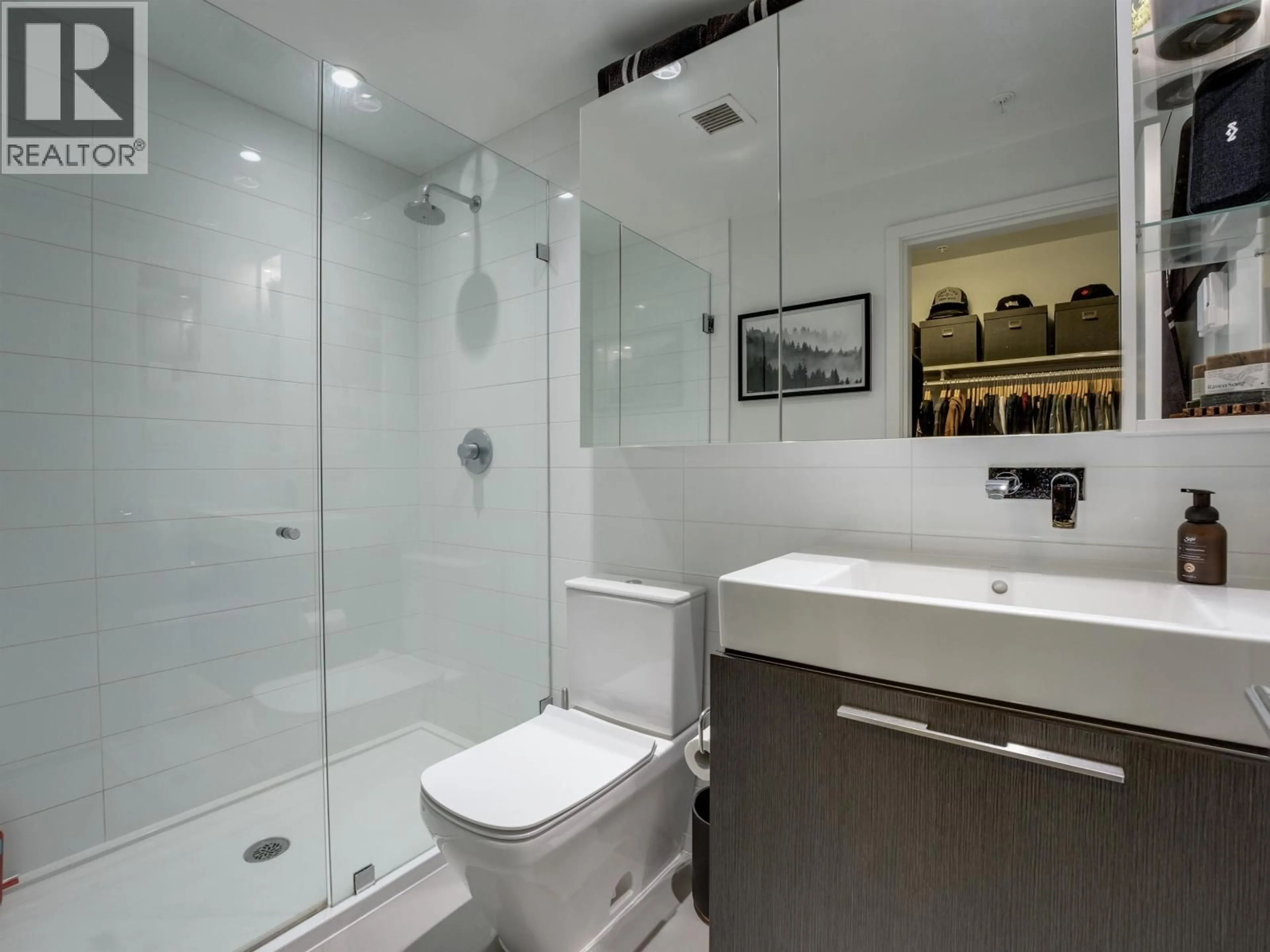 Standard bathroom, ceramic/tile floor for 5706 - 4510 HALIFAX WAY, Burnaby British Columbia V5C0K4
