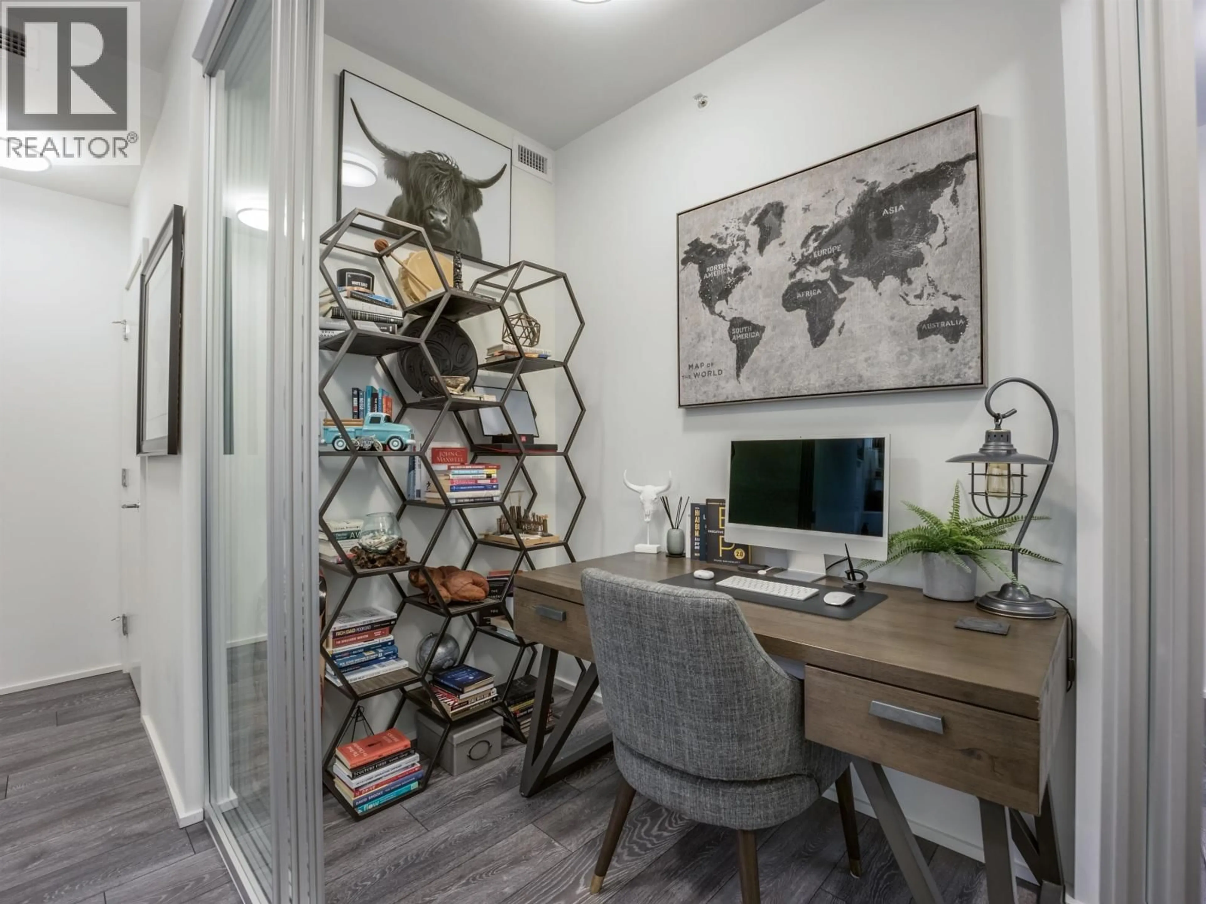 A pic of a room for 5706 - 4510 HALIFAX WAY, Burnaby British Columbia V5C0K4
