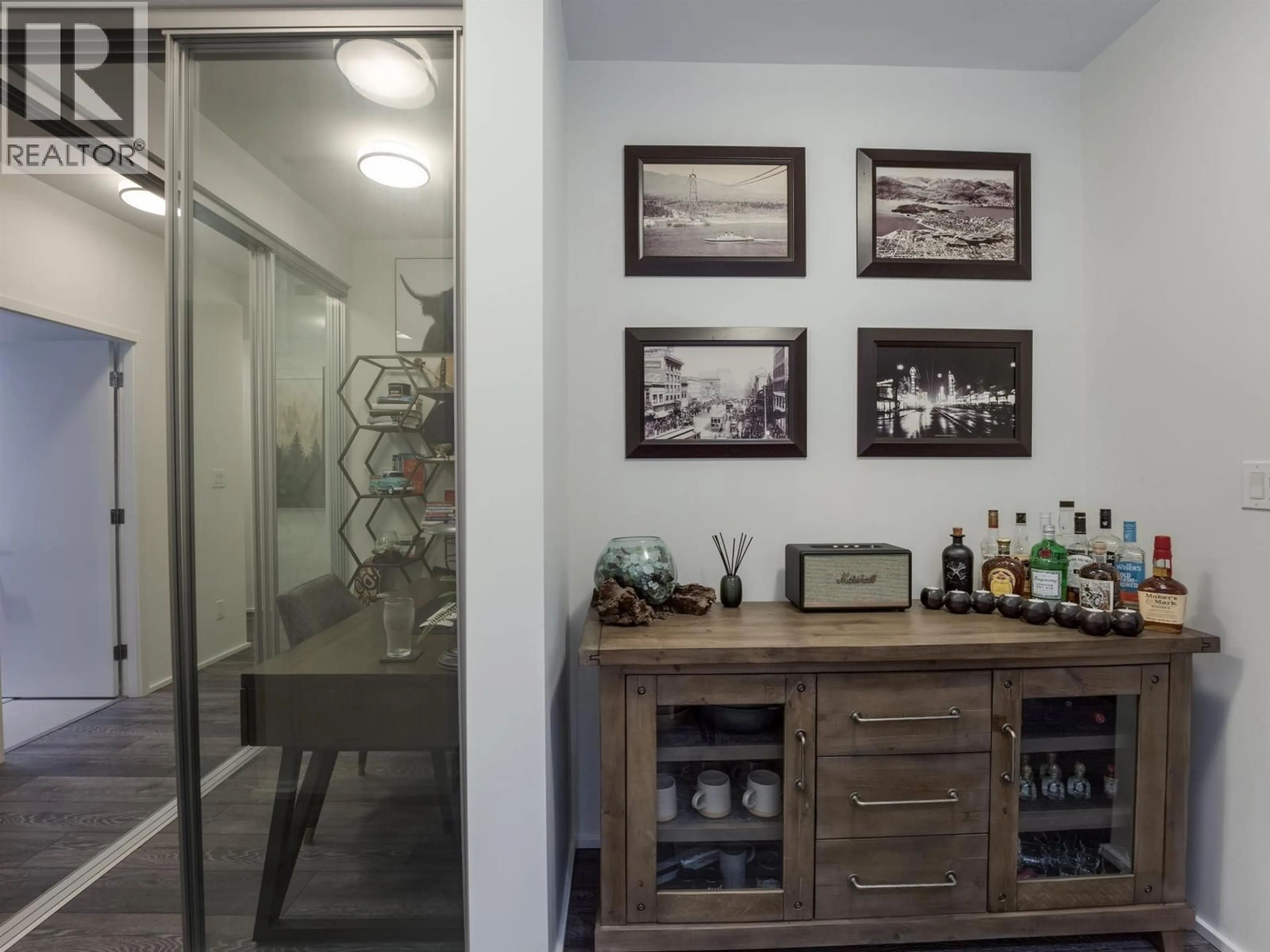 Indoor entryway for 5706 - 4510 HALIFAX WAY, Burnaby British Columbia V5C0K4