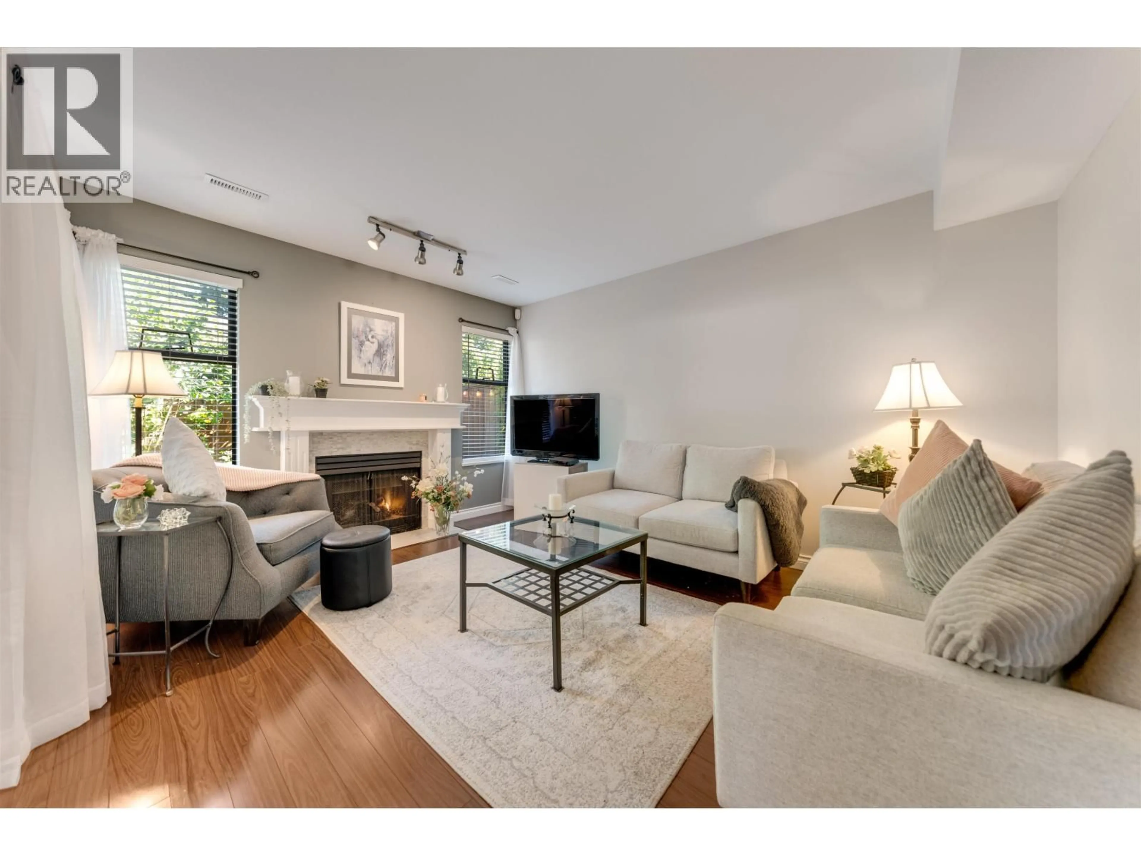 Living room with furniture, unknown for 11 - 20681 THORNE AVENUE, Maple Ridge British Columbia V2X8G2