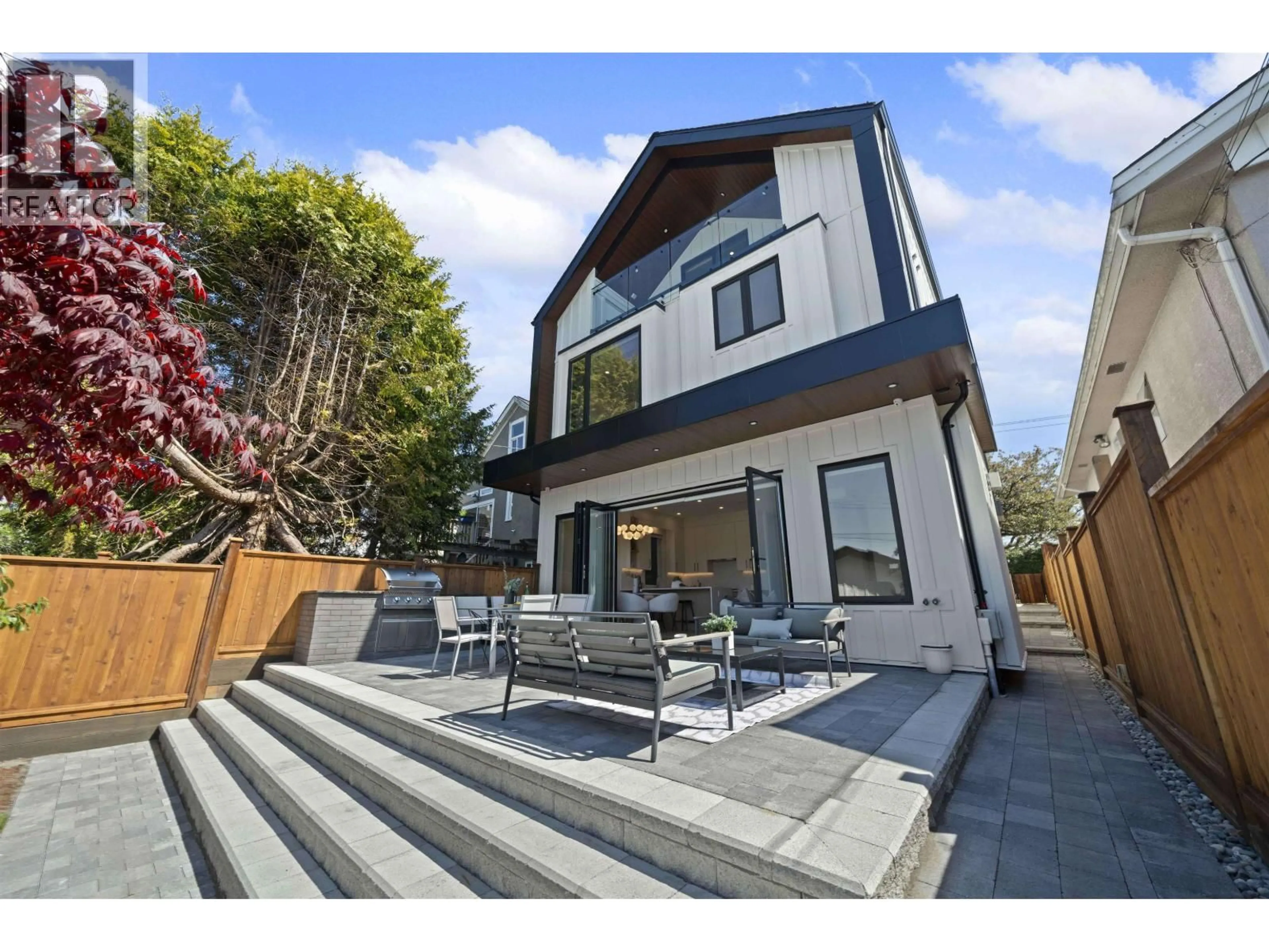 Unknown for 2 - 6461 PRINCE EDWARD STREET, Vancouver British Columbia V3W0Y3