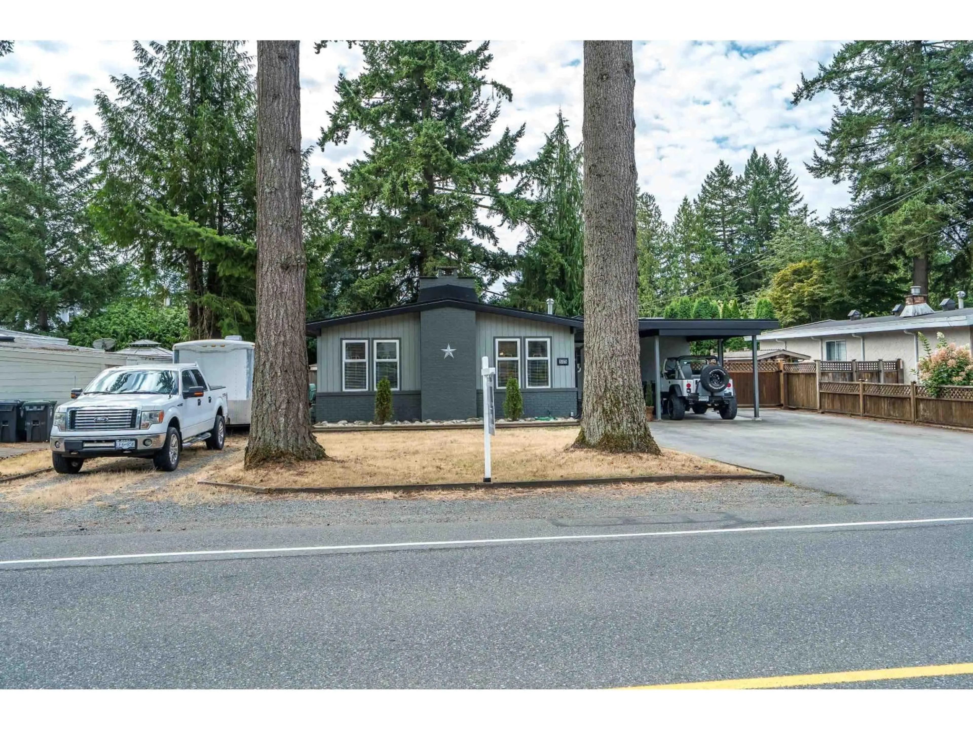 Unknown for 20278 42, Langley British Columbia V3A3A5