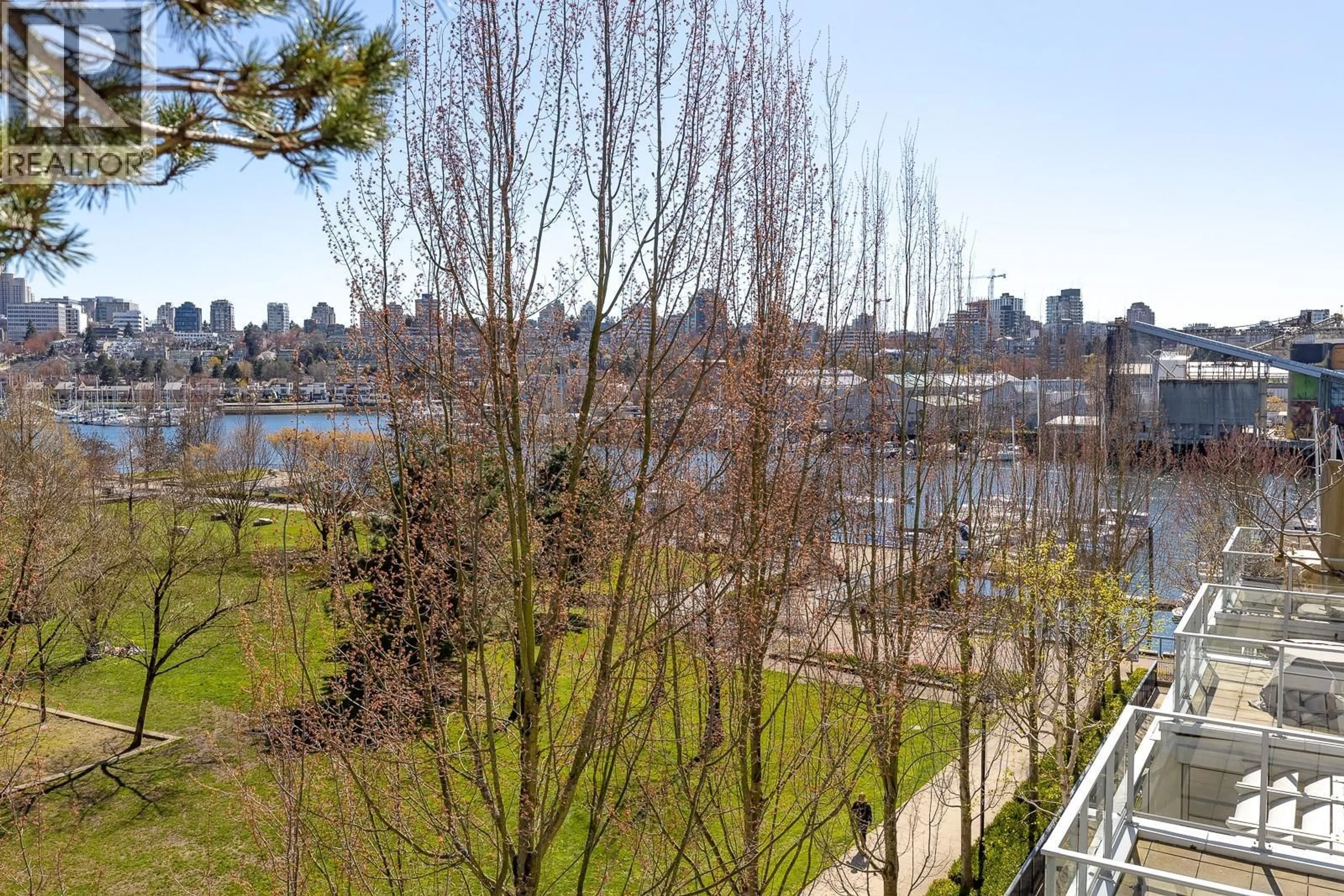 Patio, water/lake/river/ocean view for 301 - 638 BEACH CRESCENT, Vancouver British Columbia V6Z3H4