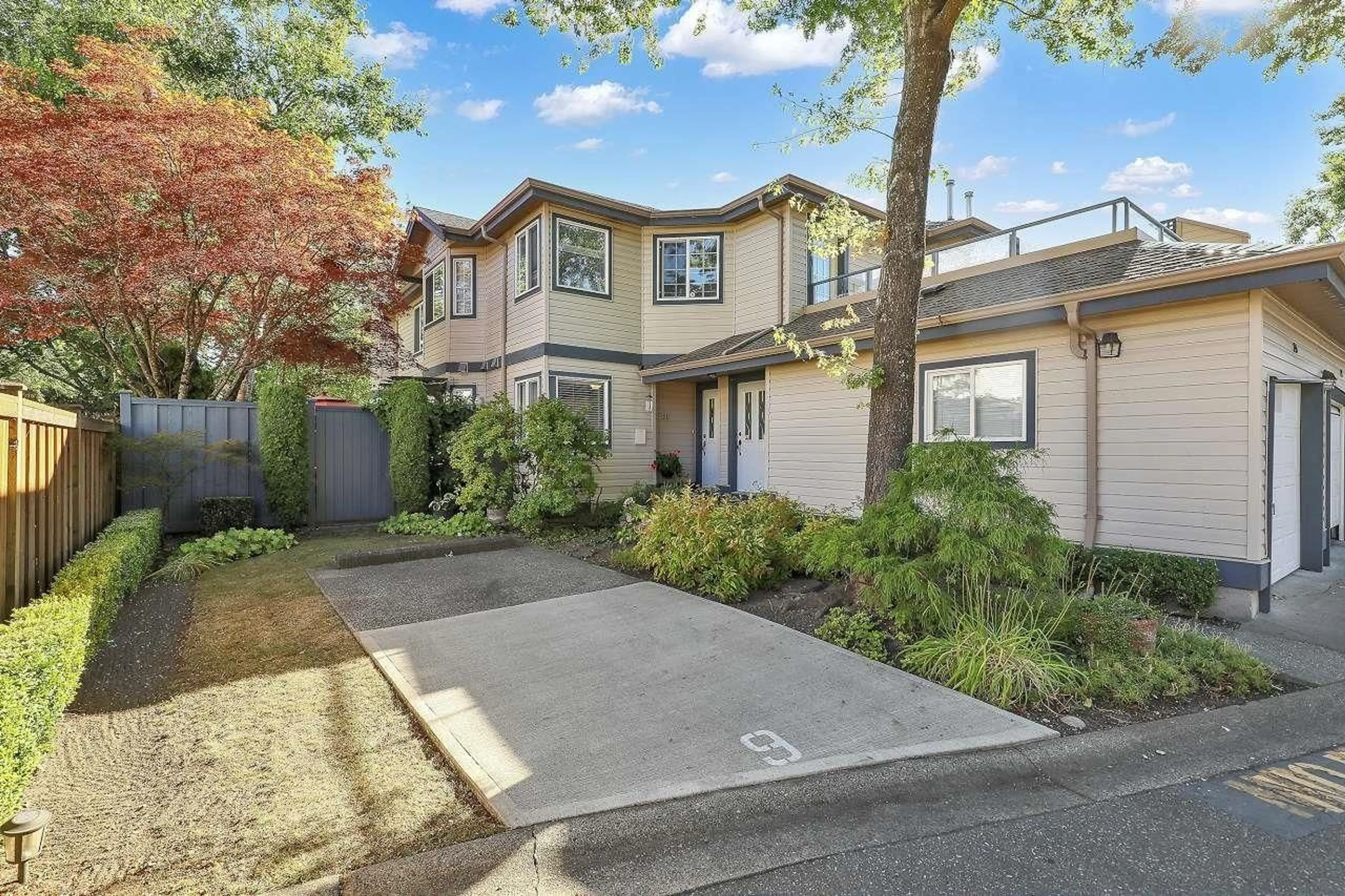 A pic from outside/outdoor area/front of a property/back of a property/a pic from drone, street for 25 - 8338 158, Surrey British Columbia V4N0R3