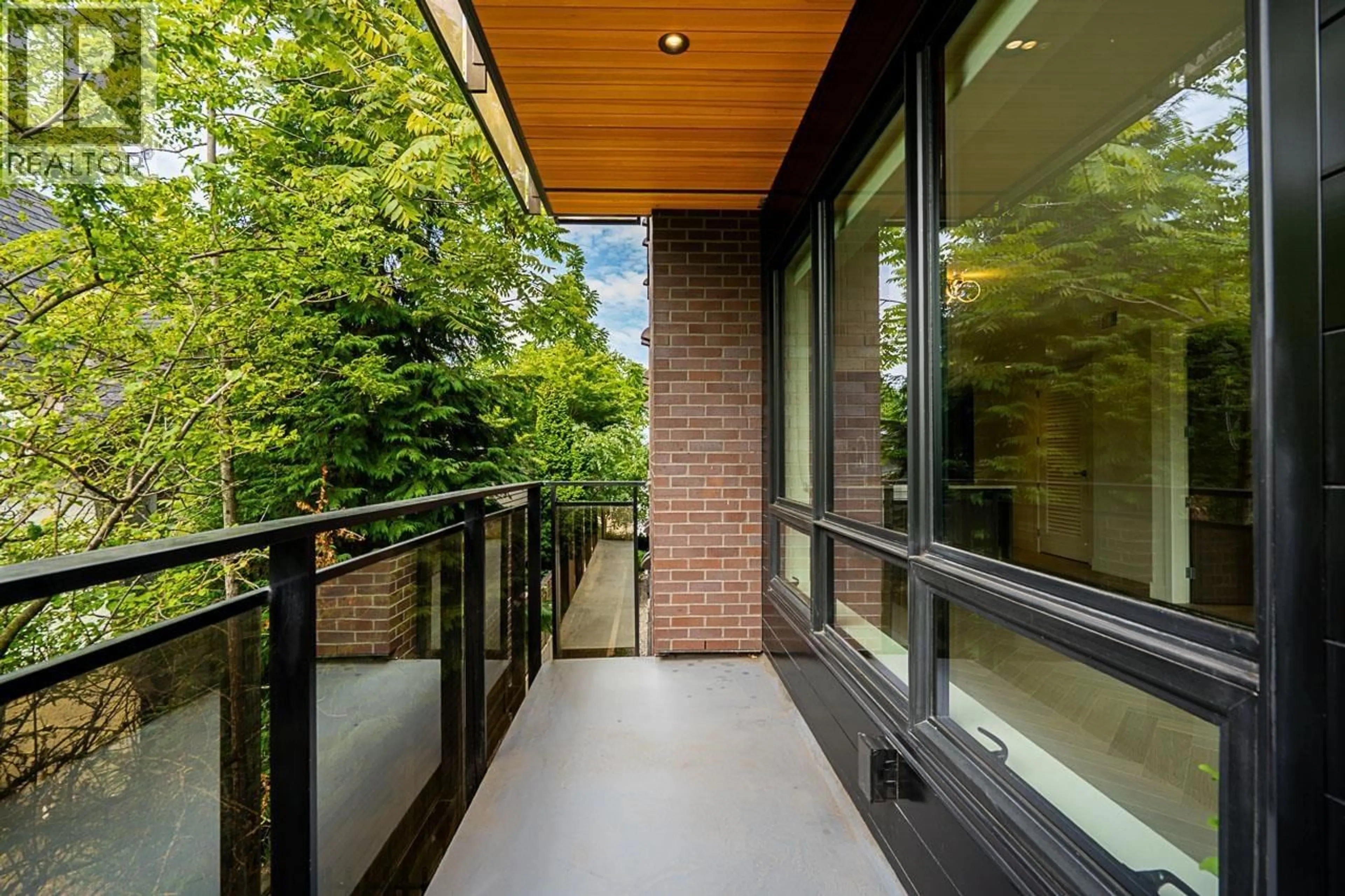 Patio, unknown for 203 - 633 KING EDWARD AVENUE, Vancouver British Columbia V5Z2C6
