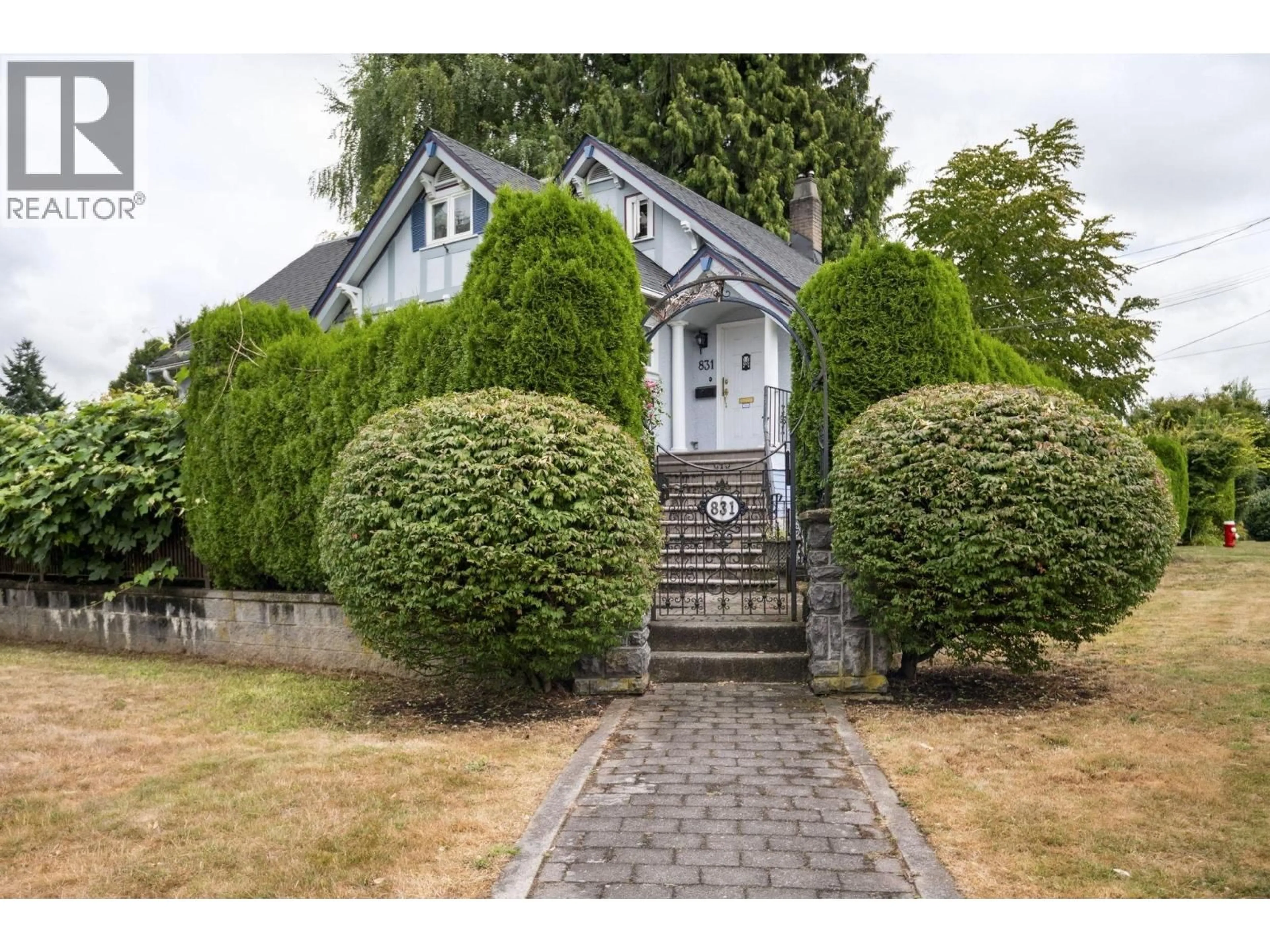 Unknown for 831 SECOND STREET, New Westminster British Columbia V3L2N4
