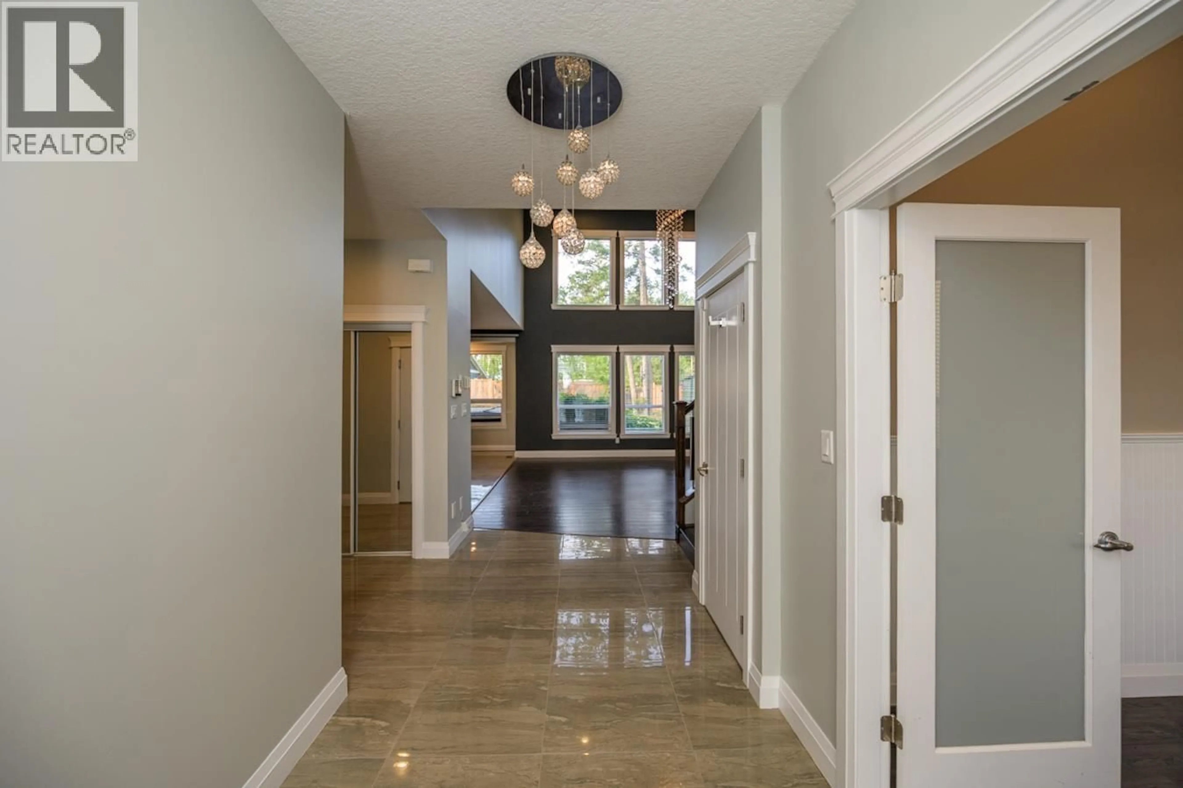 Indoor foyer for 2662 MAURICE DRIVE, Prince George British Columbia V2N0B9