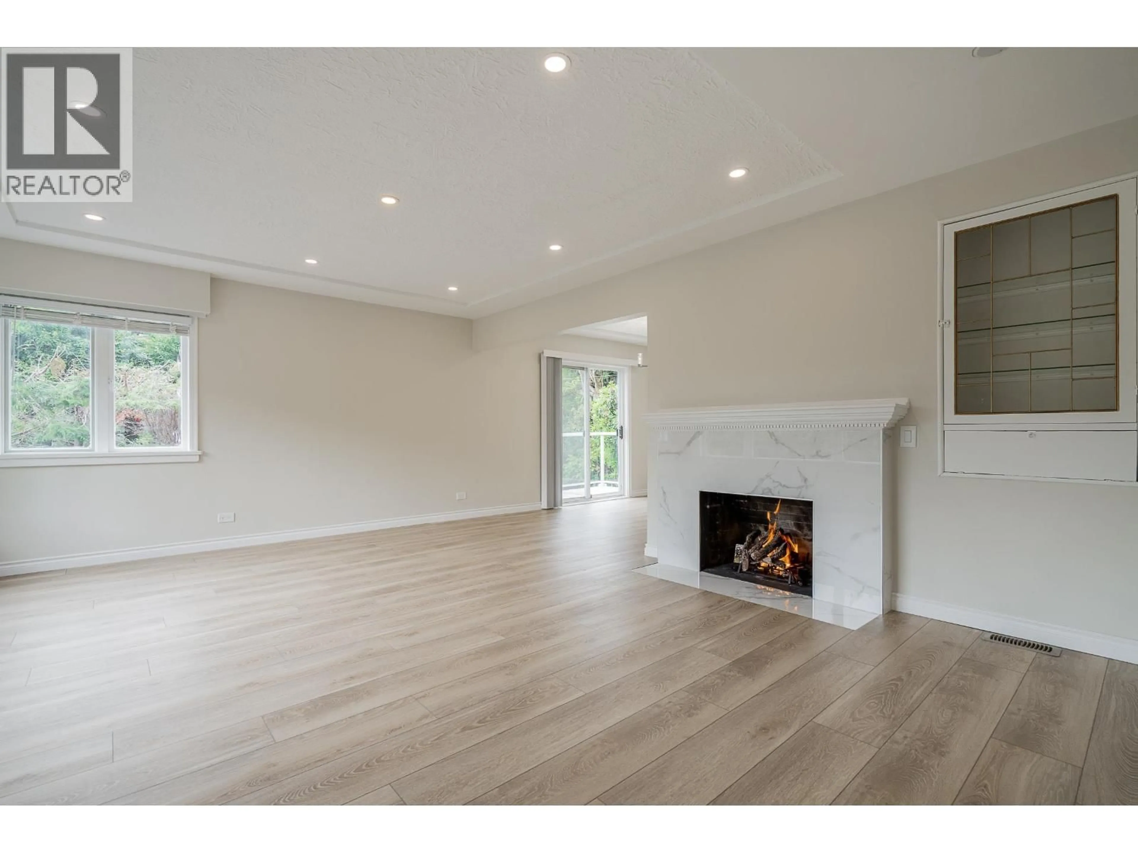 A pic of a room for 1819 INGLEWOOD AVENUE, West Vancouver British Columbia V7V1Y8