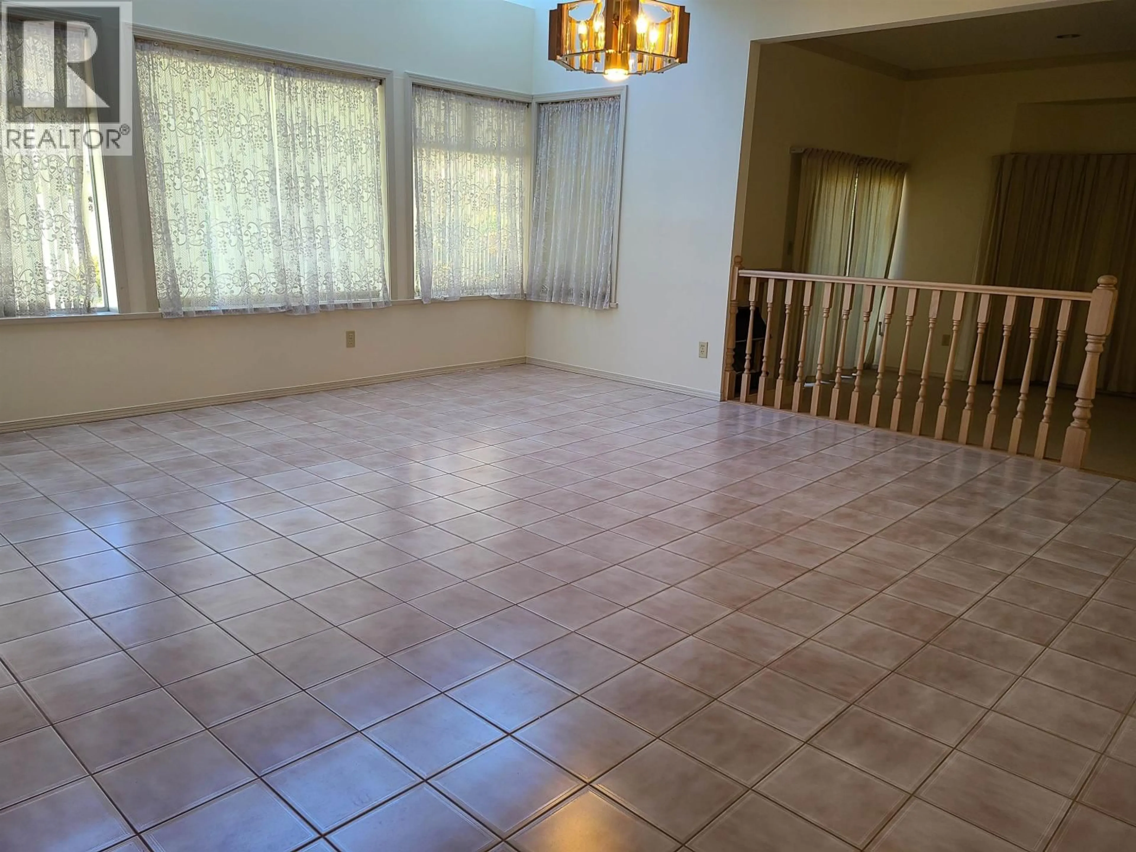 A pic of a room for 2209 36TH AVENUE, Vancouver British Columbia V6M1L4
