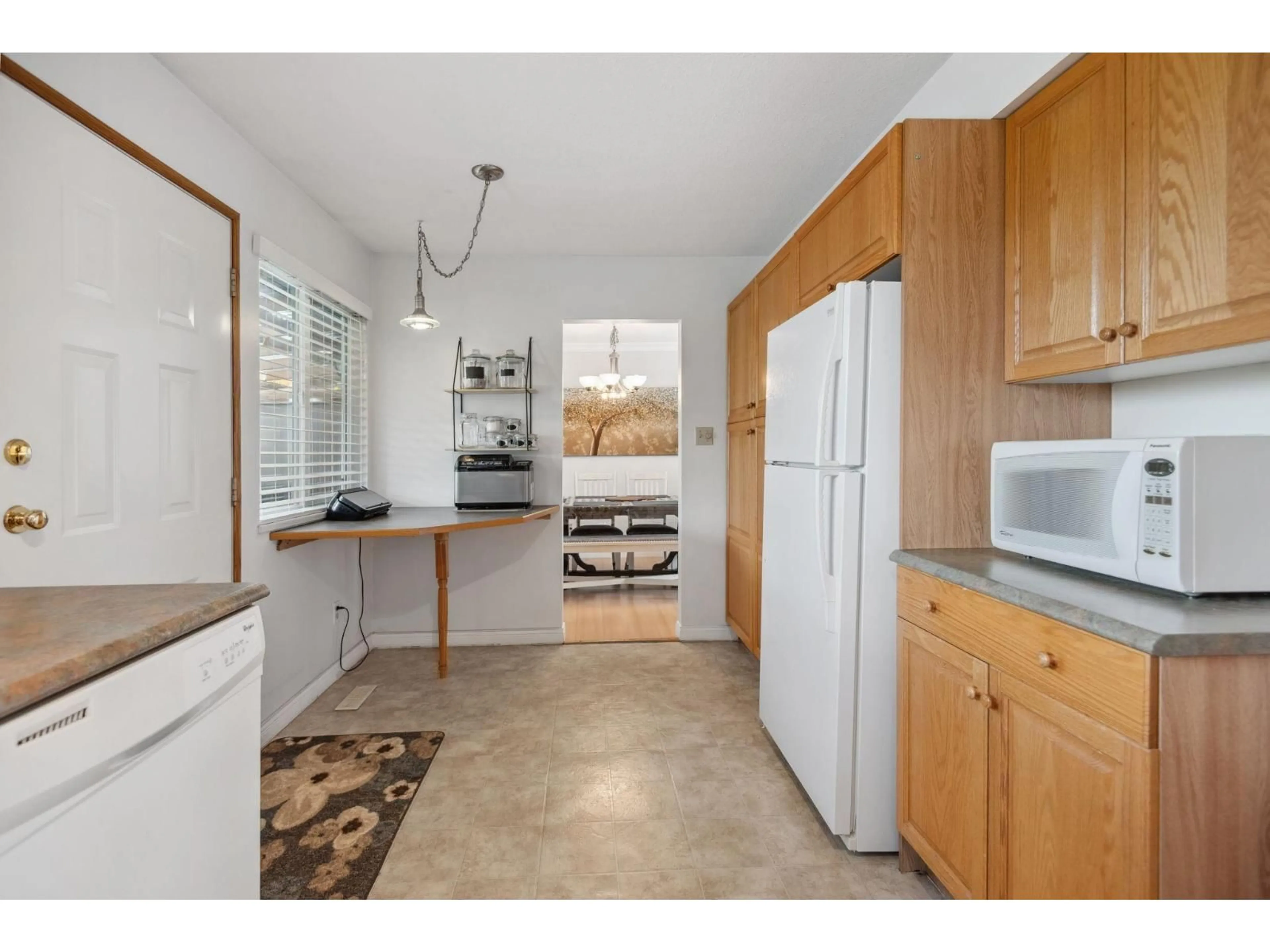 Standard kitchen, ceramic/tile floor for 21247 94B, Langley British Columbia V1M1L8