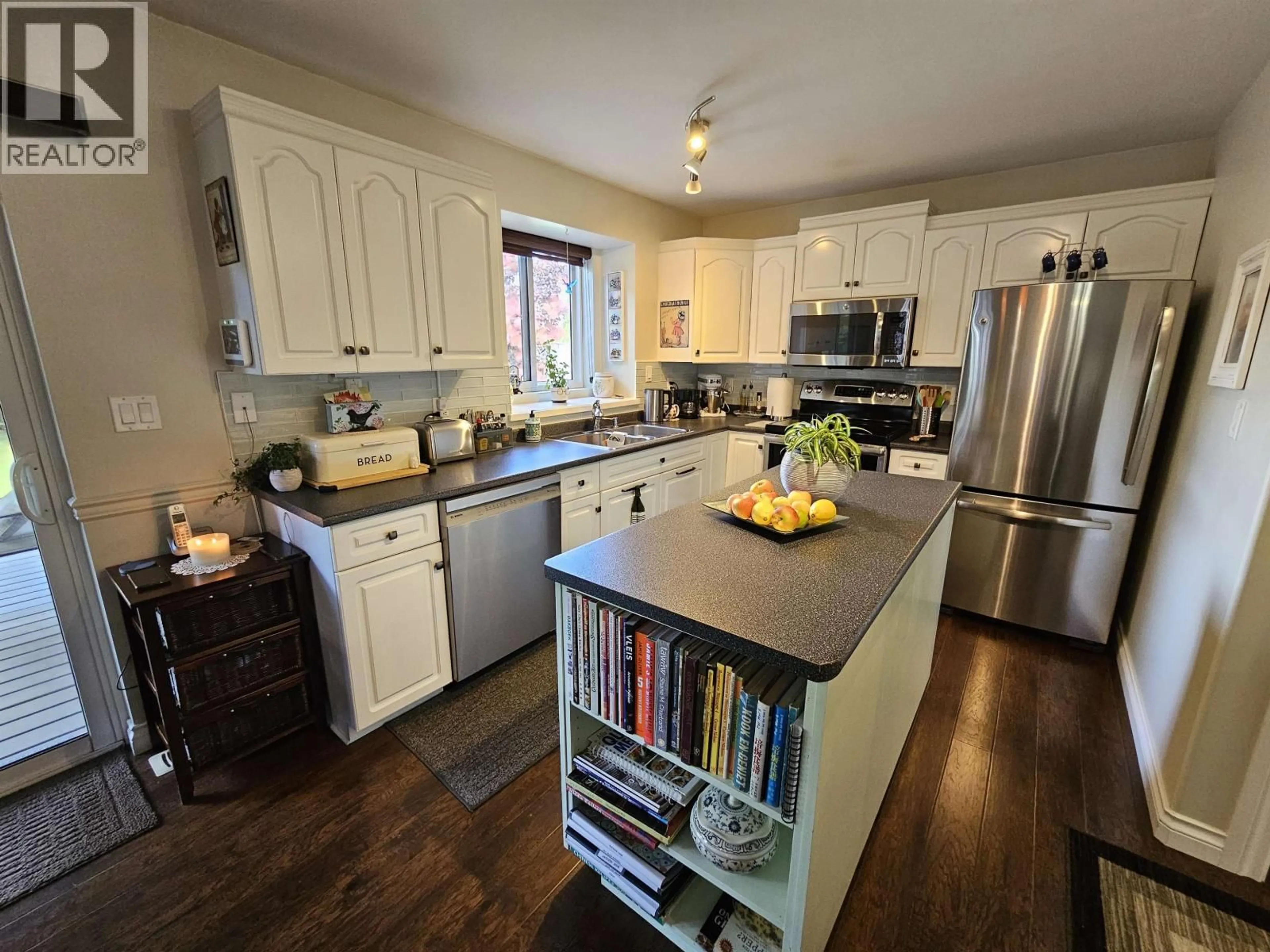 Open concept kitchen, unknown for 3821 HATTON STREET, Terrace British Columbia V8G5P6