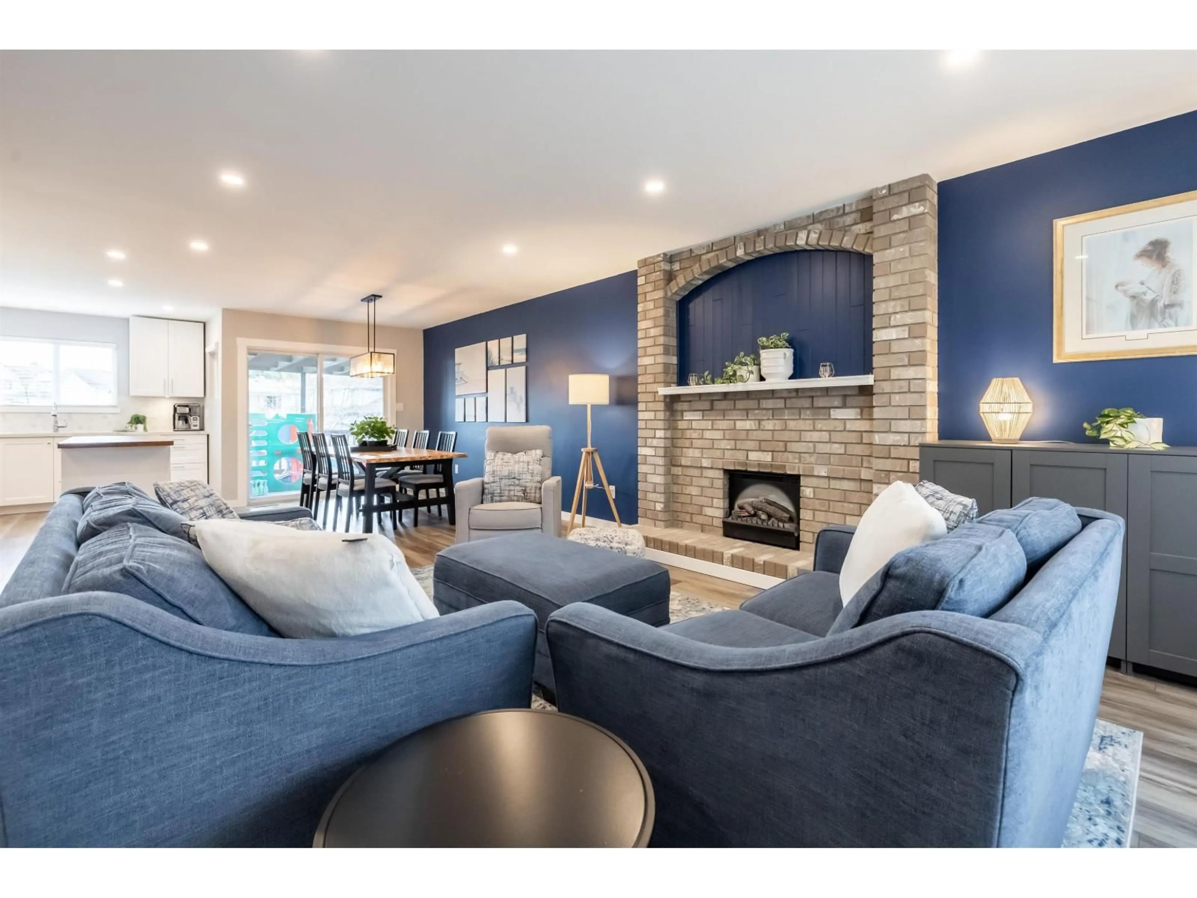 Living room with furniture, unknown for 7452 115A, Delta British Columbia V4C5P8