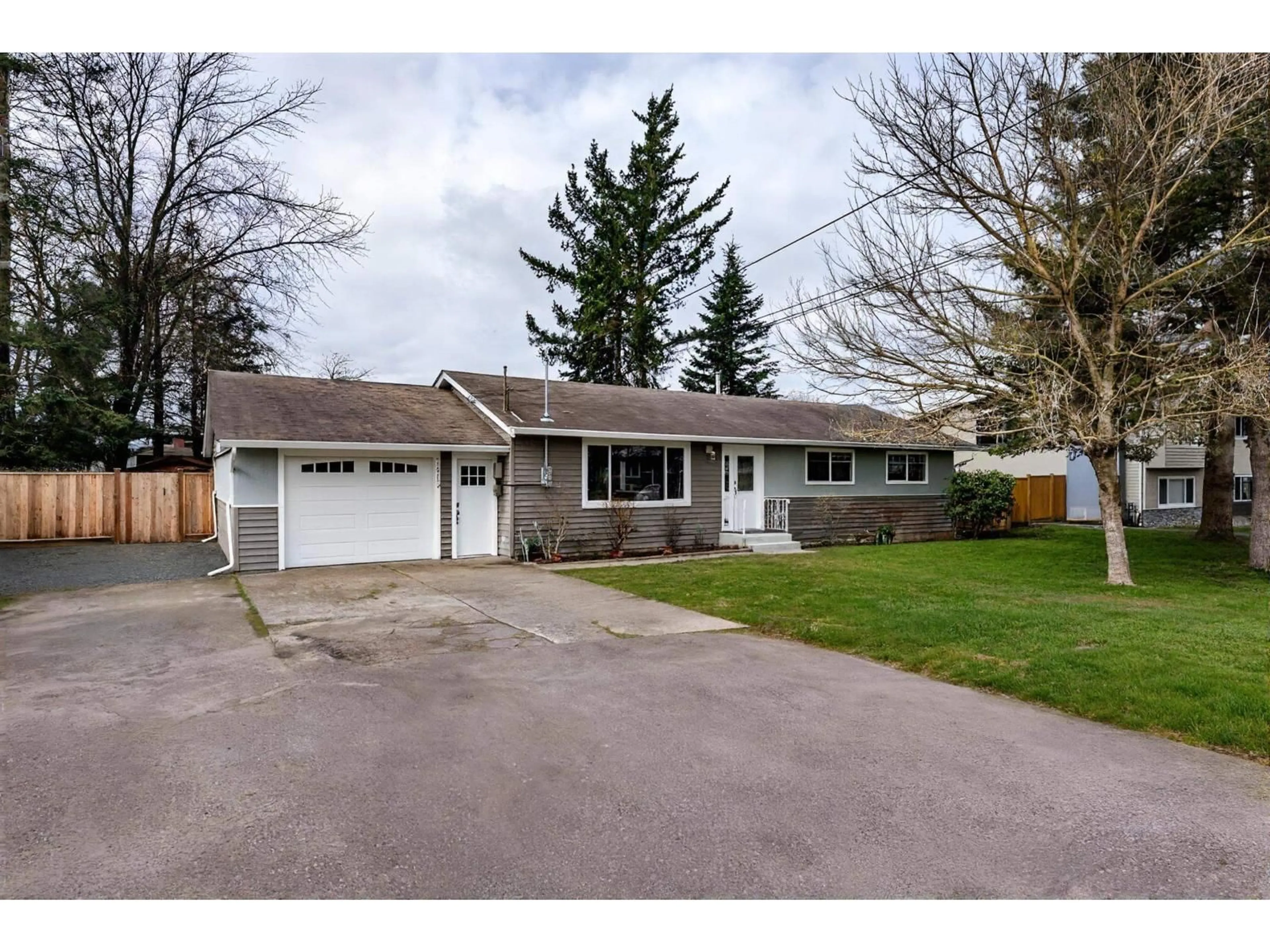 Unknown for 7413 LEARY CRESCENT, Sardis British Columbia V2R1K3