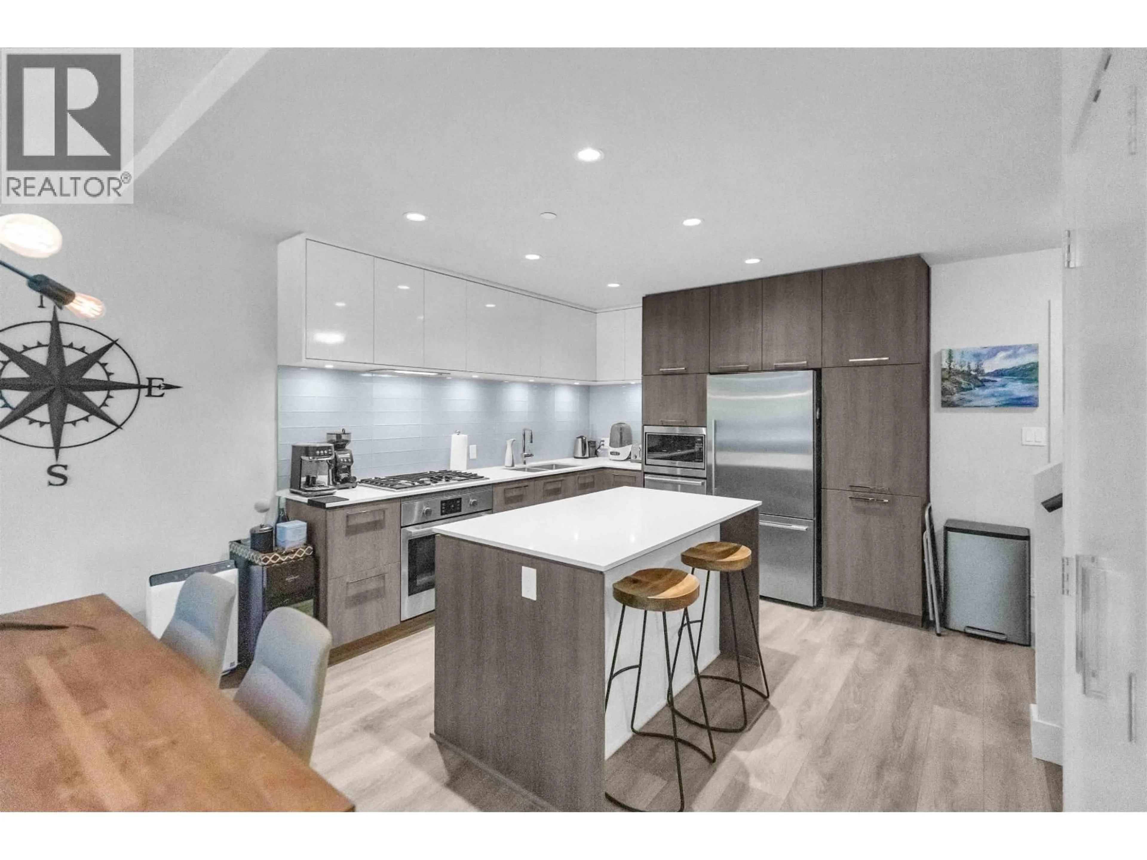 Open concept kitchen, unknown for 104 - 680 SEYLYNN CRESCENT, North Vancouver British Columbia V7J0B5