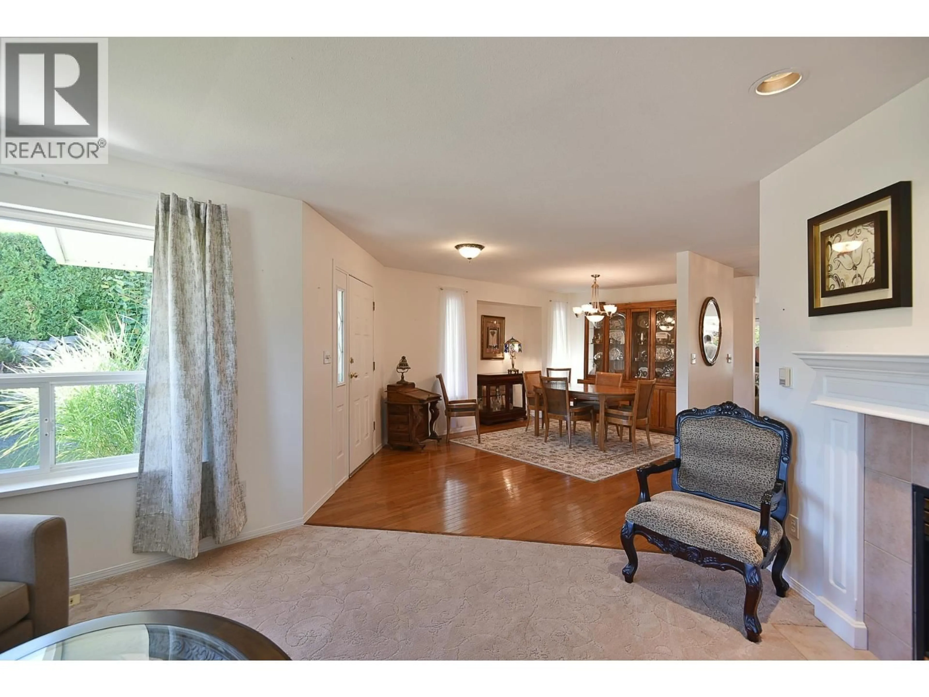 Unknown for 5875 TURNSTONE CRESCENT, Sechelt British Columbia V7Z0L9